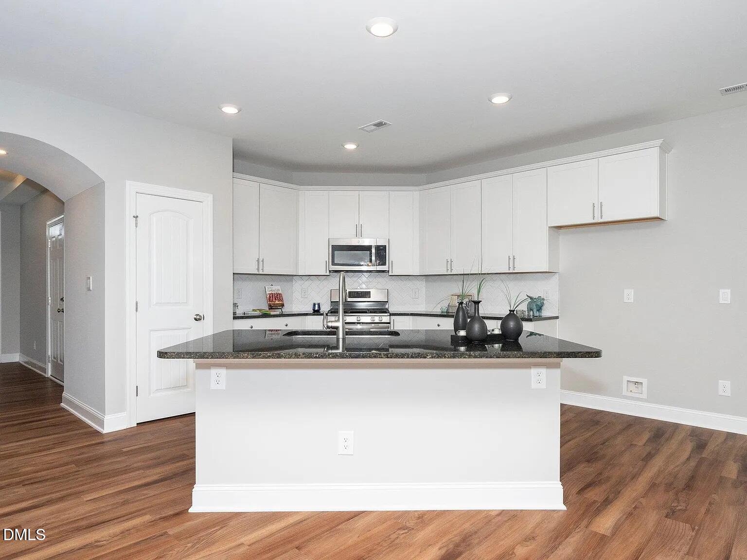 1105 Arbor Edge Lane Property Photo 6