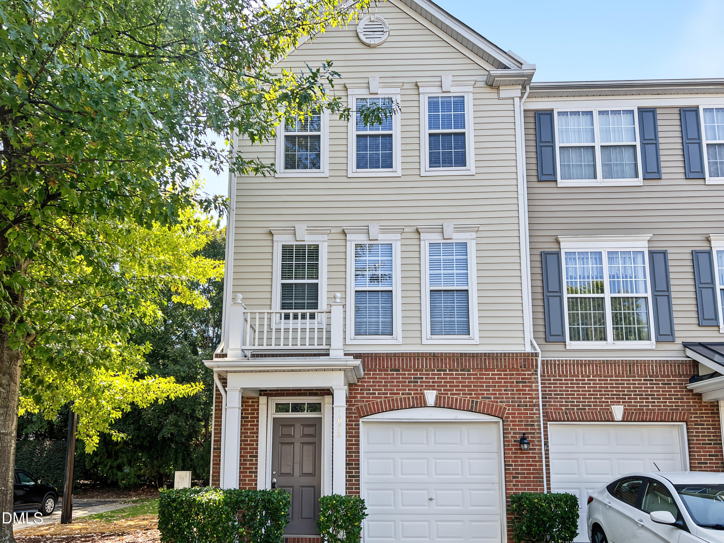 1672 Brook Fern Way Property Photo 1