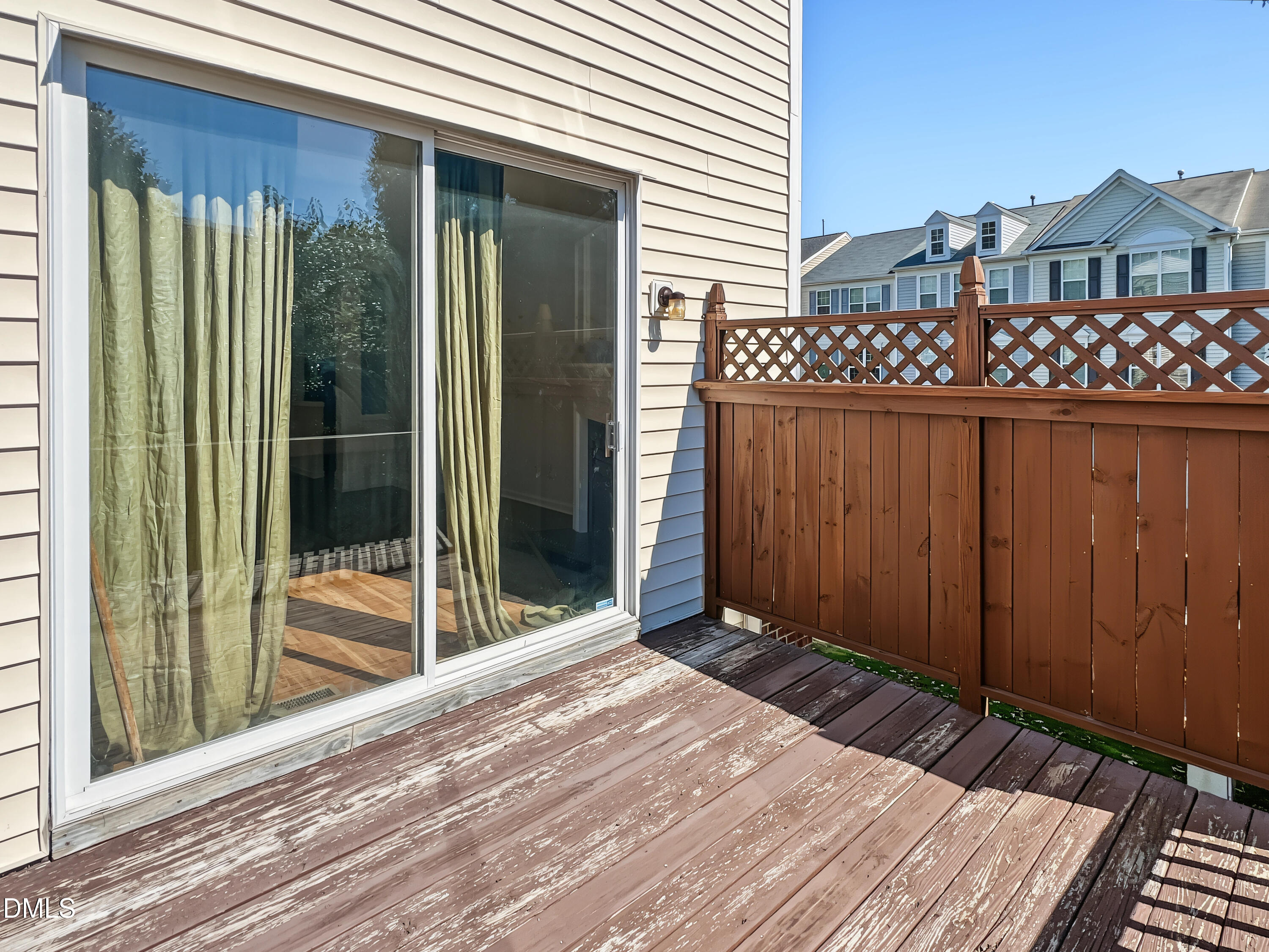 1672 Brook Fern Way Property Photo 4