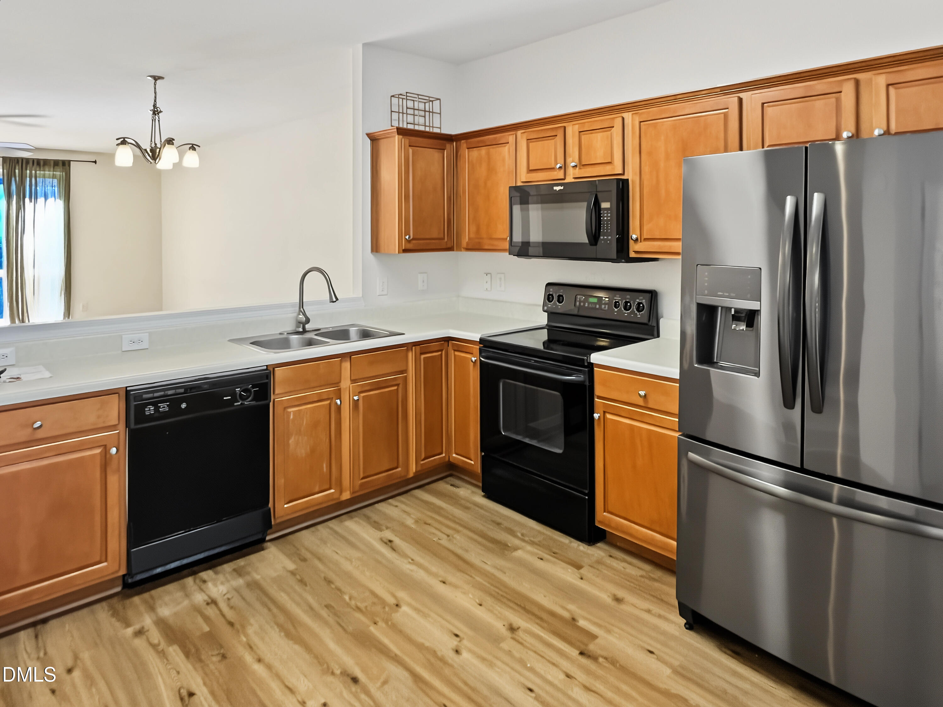 1672 Brook Fern Way Property Photo 8
