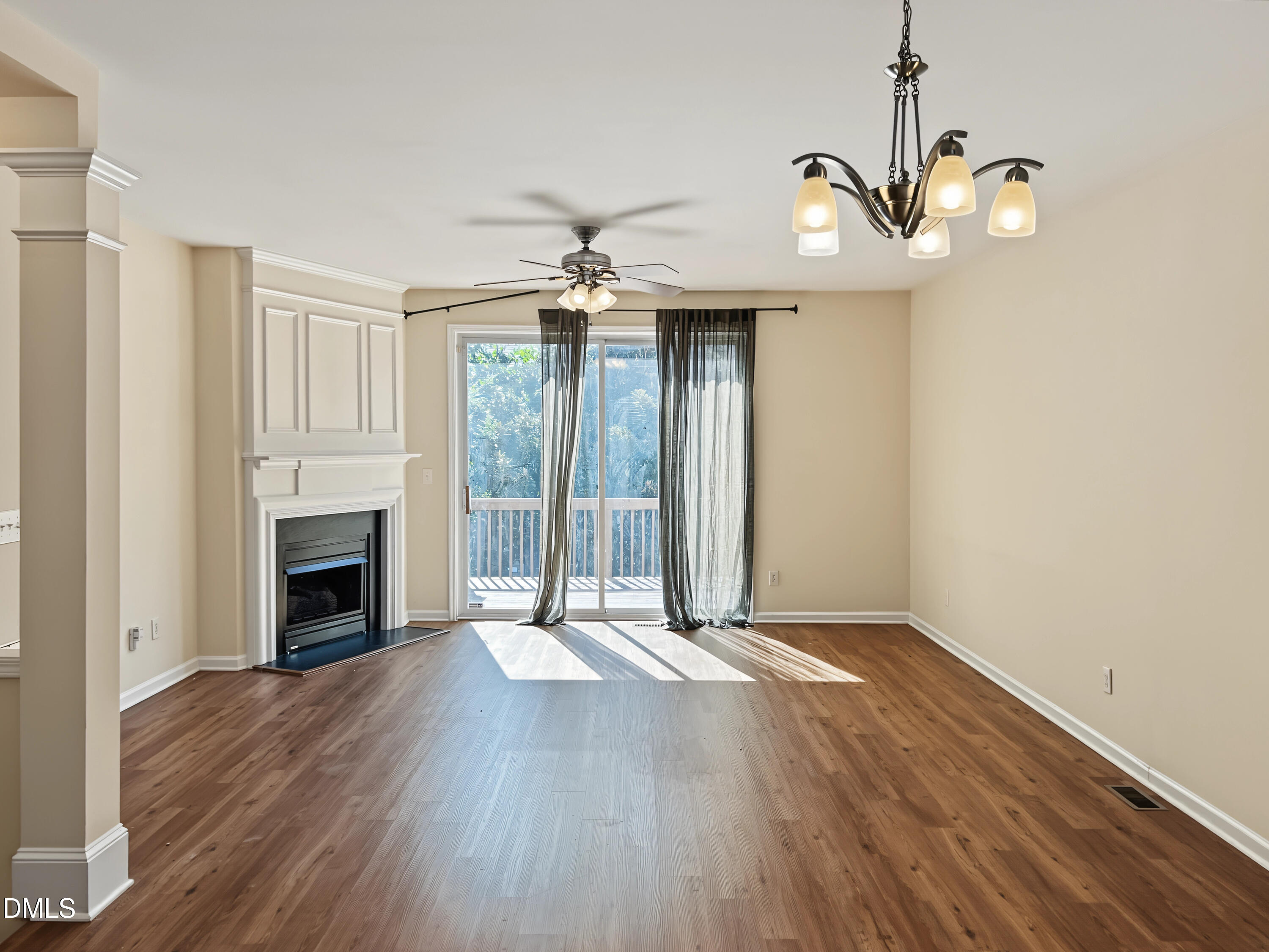 1672 Brook Fern Way Property Photo 9