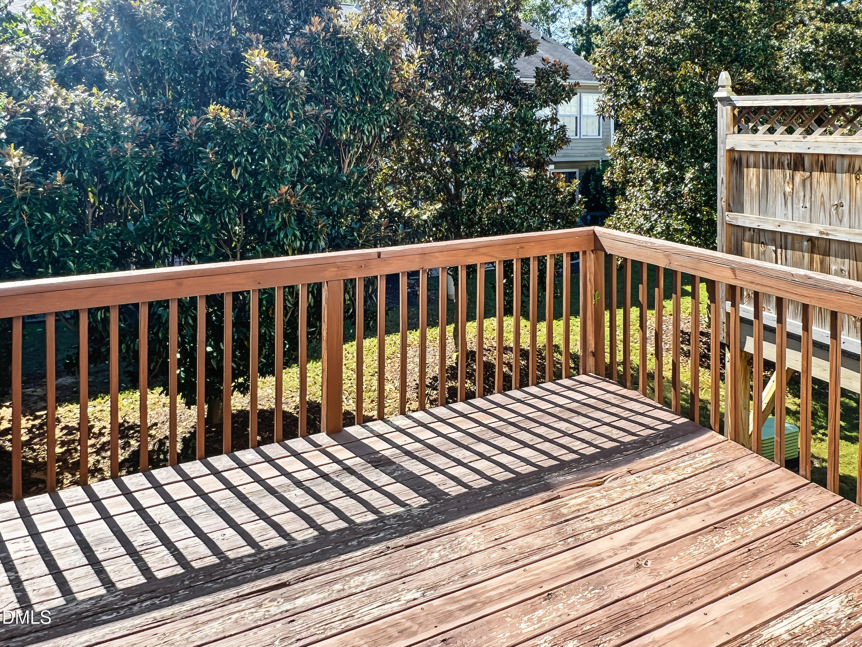 1672 Brook Fern Way Property Photo 11