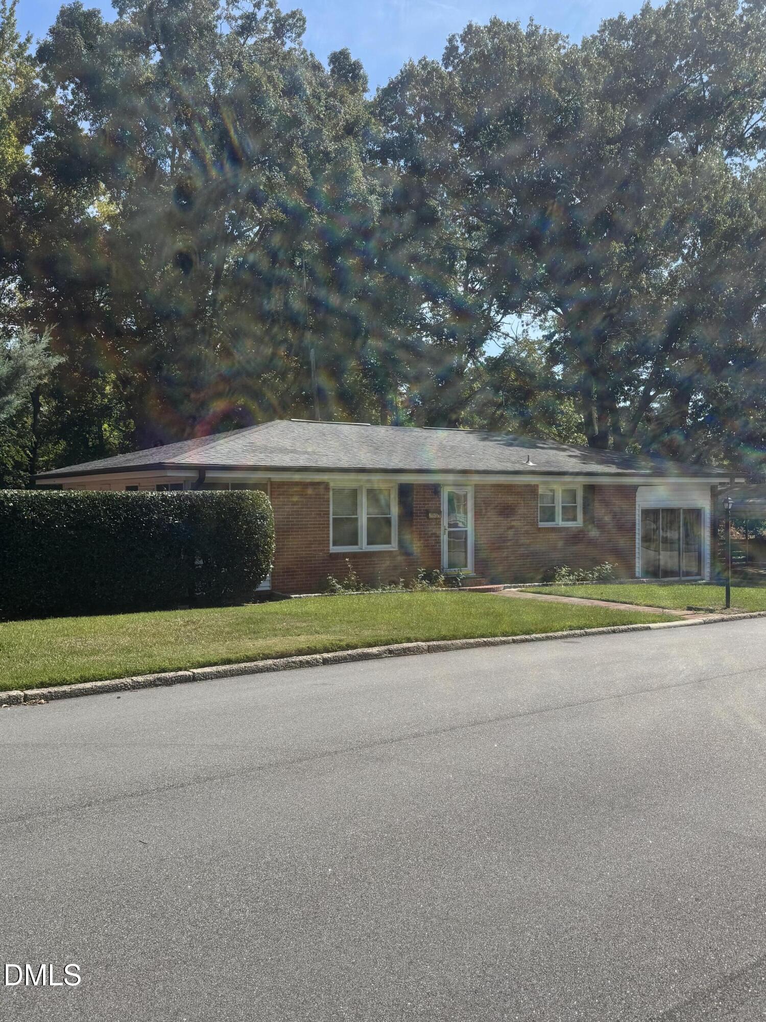 605 Starling Street Property Photo 3