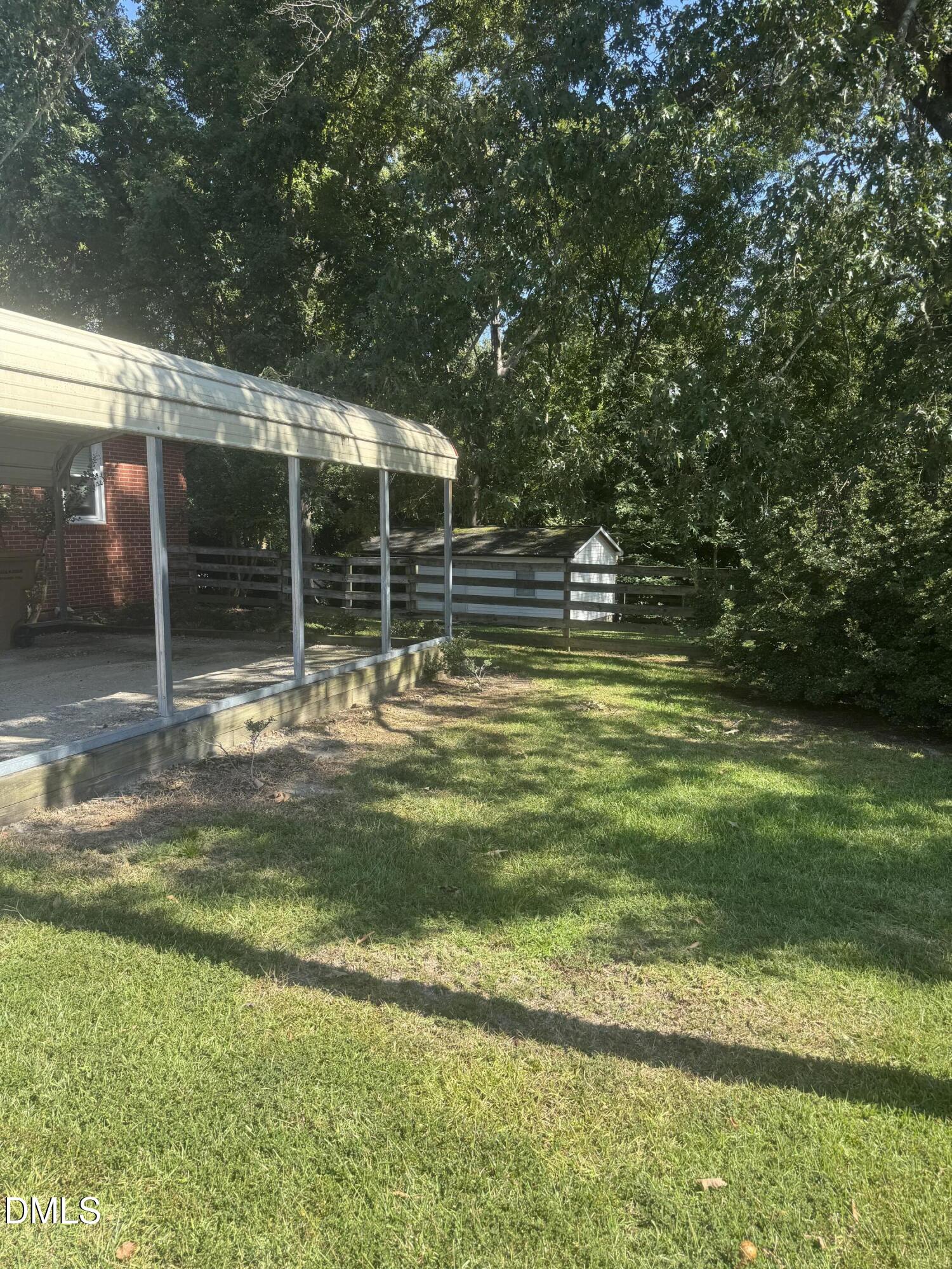 605 Starling Street Property Photo 6