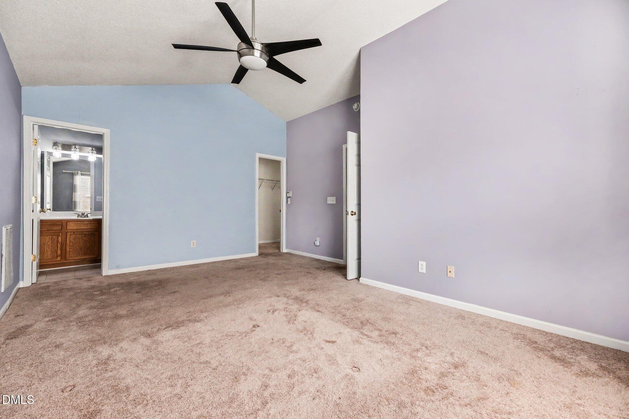 5518 Golden Moss Trail Property Photo 8