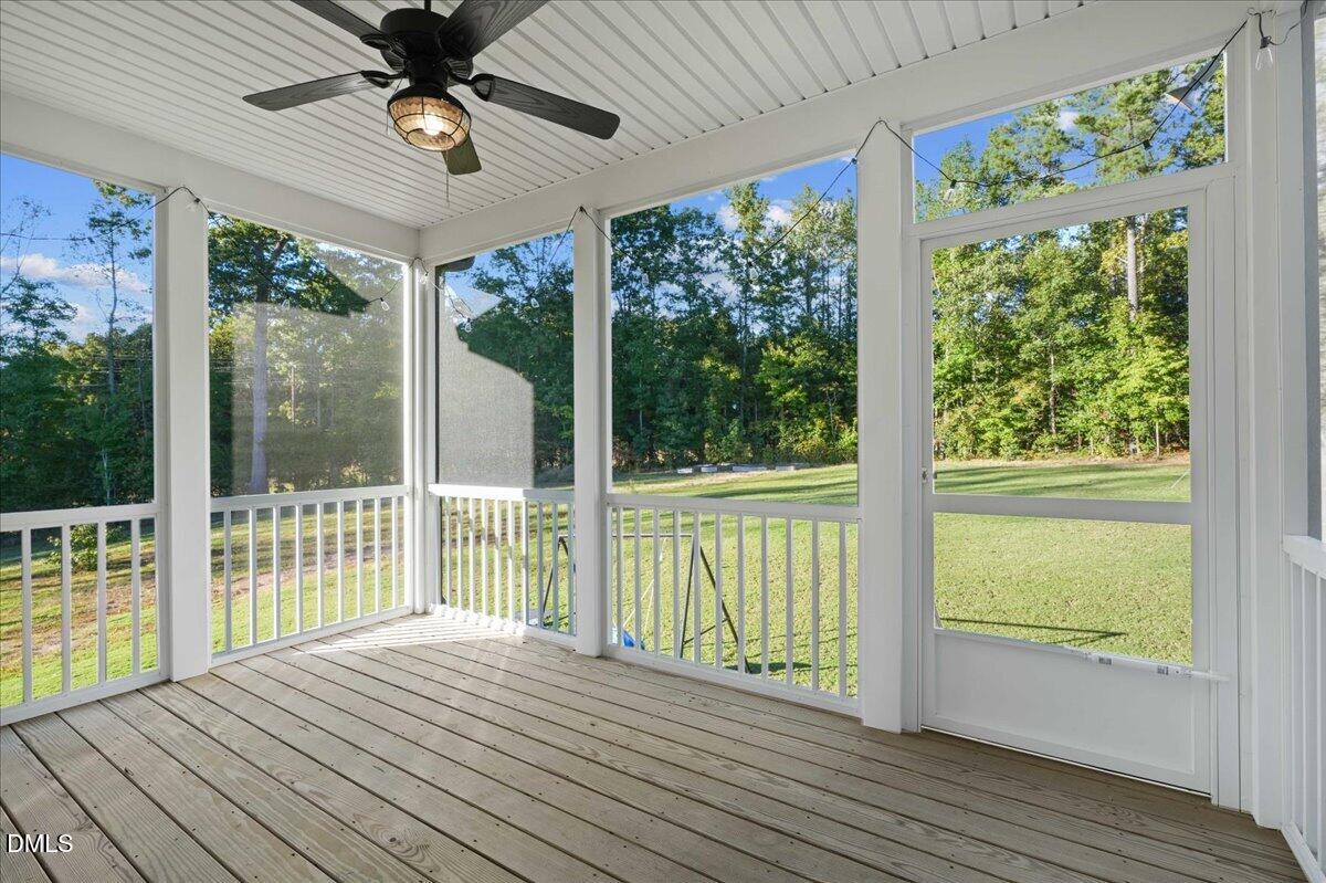 1570 Blue Heron Drive Property Photo 8