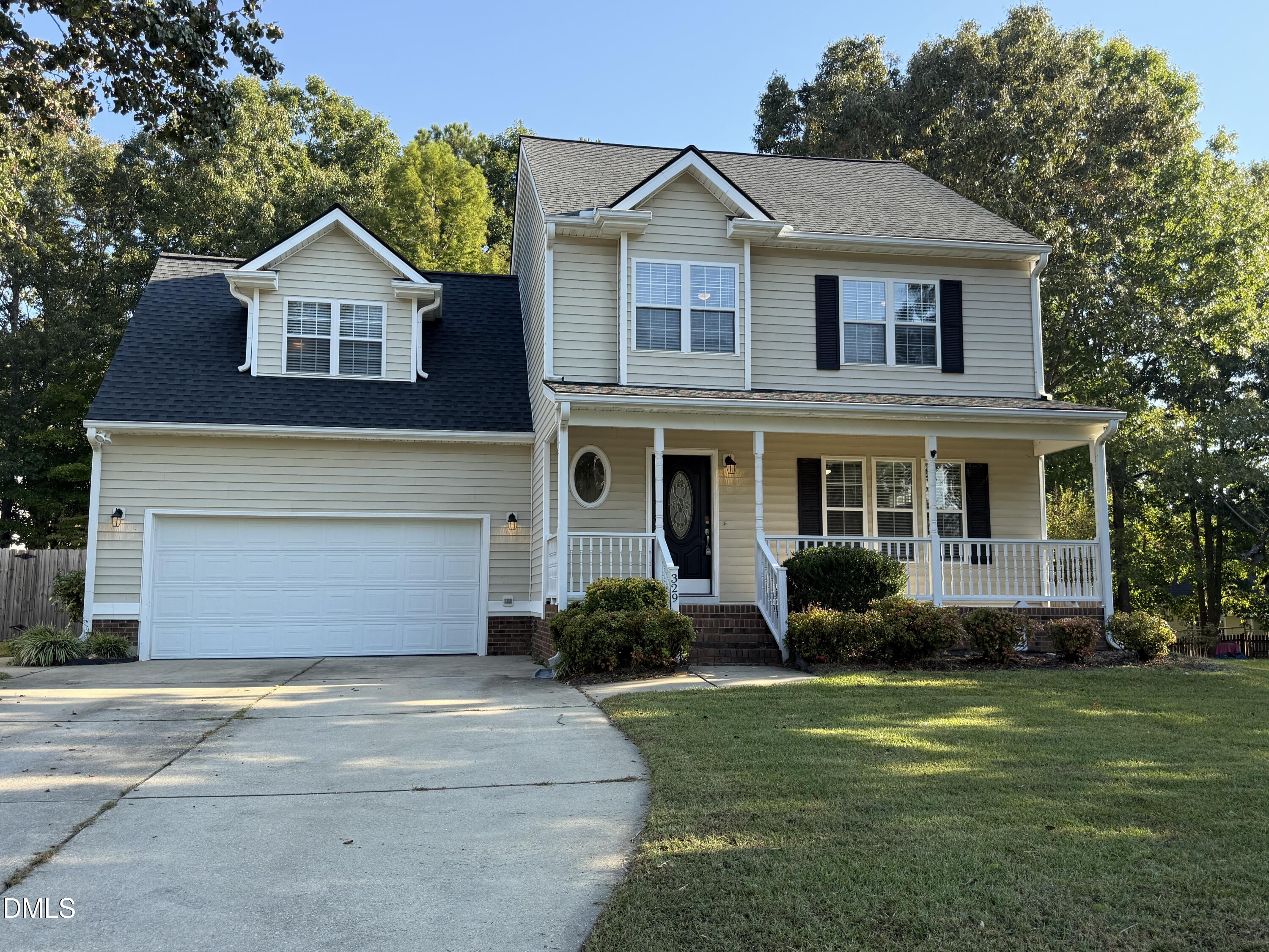 329 Groundsel Place Property Photo 32