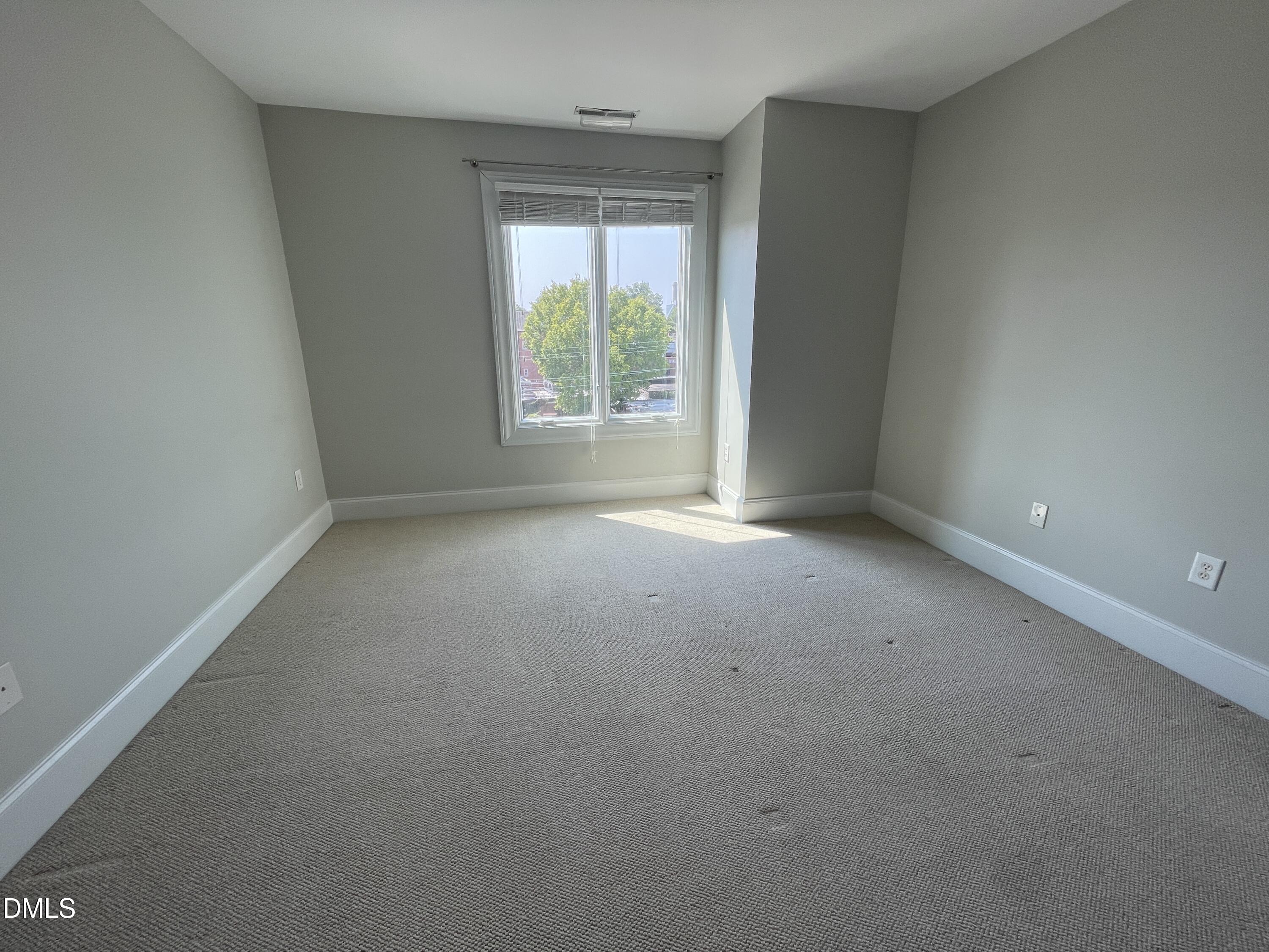 400 W Rosemary Street Property Photo 6