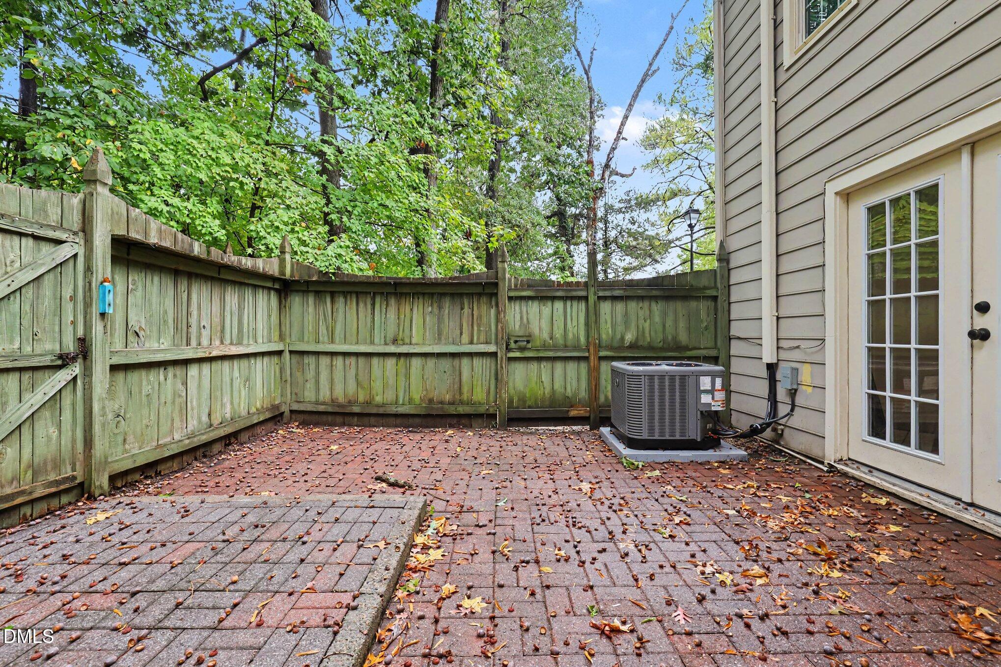 5510 Forest Oaks Drive Property Photo 26