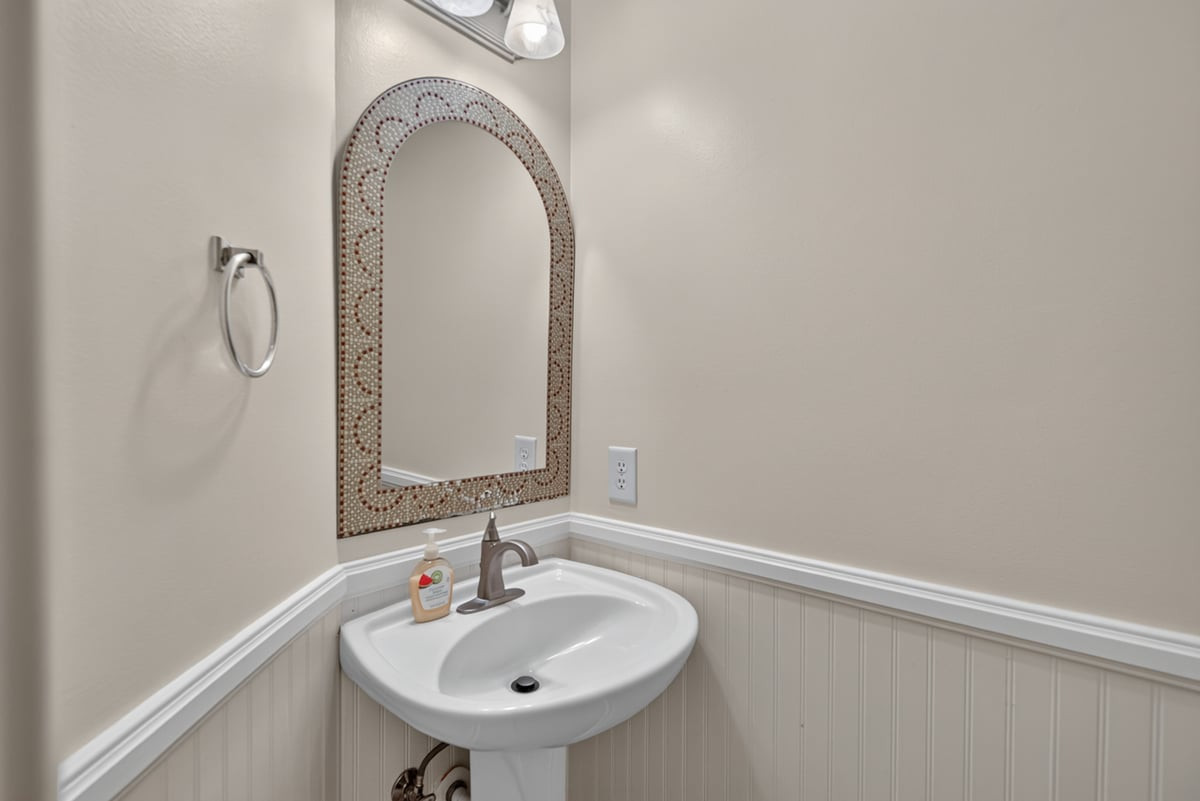2315 Red Oak Court Property Photo 21
