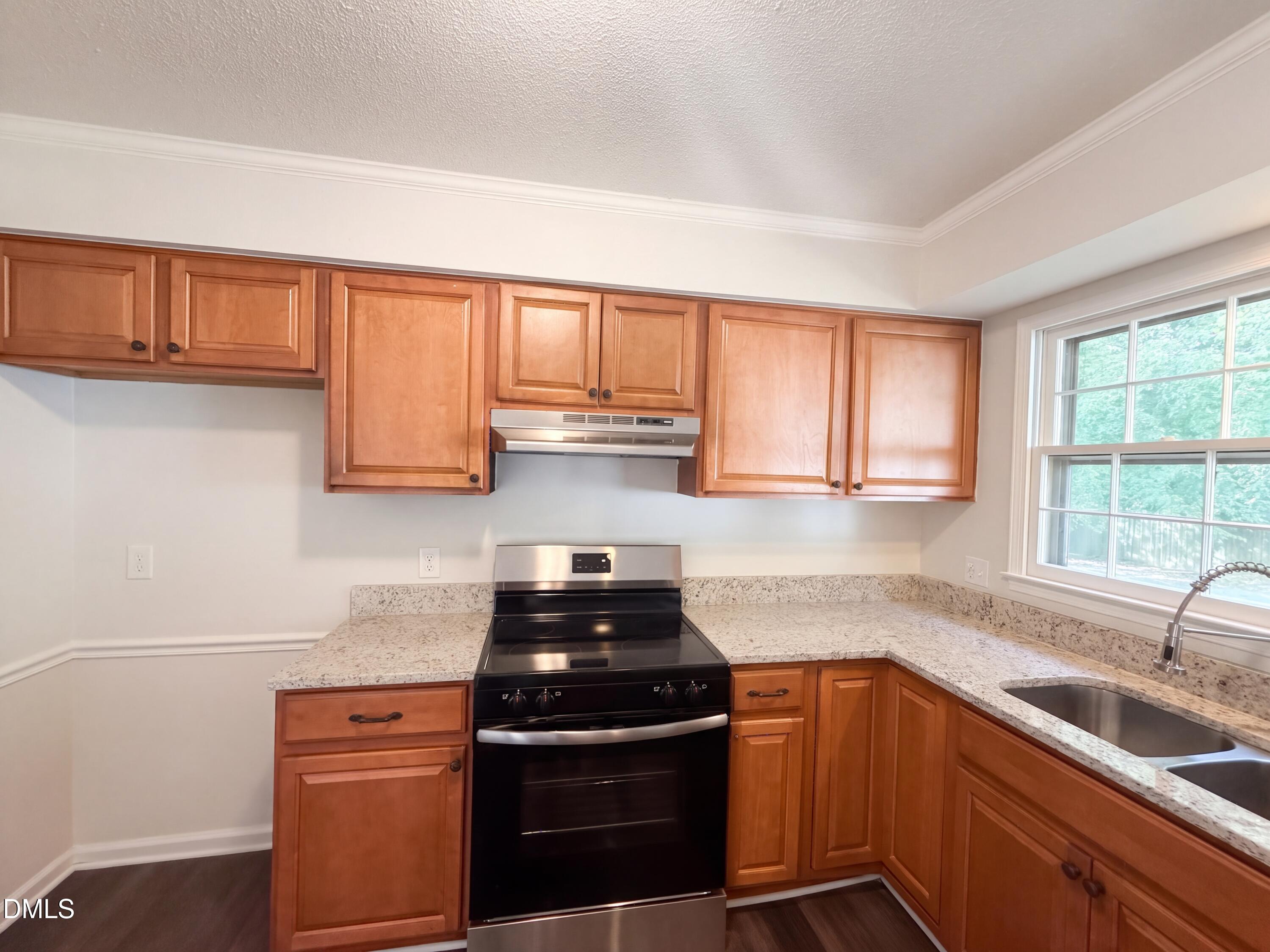 3917 Falmouth Drive Property Photo 4