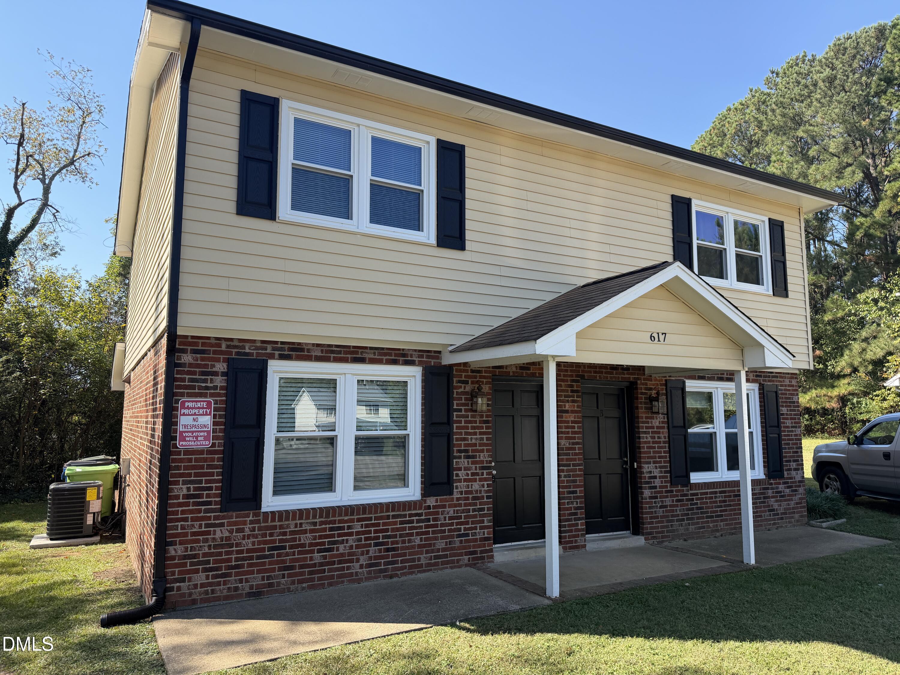 617 Safran Court Property Photo 1