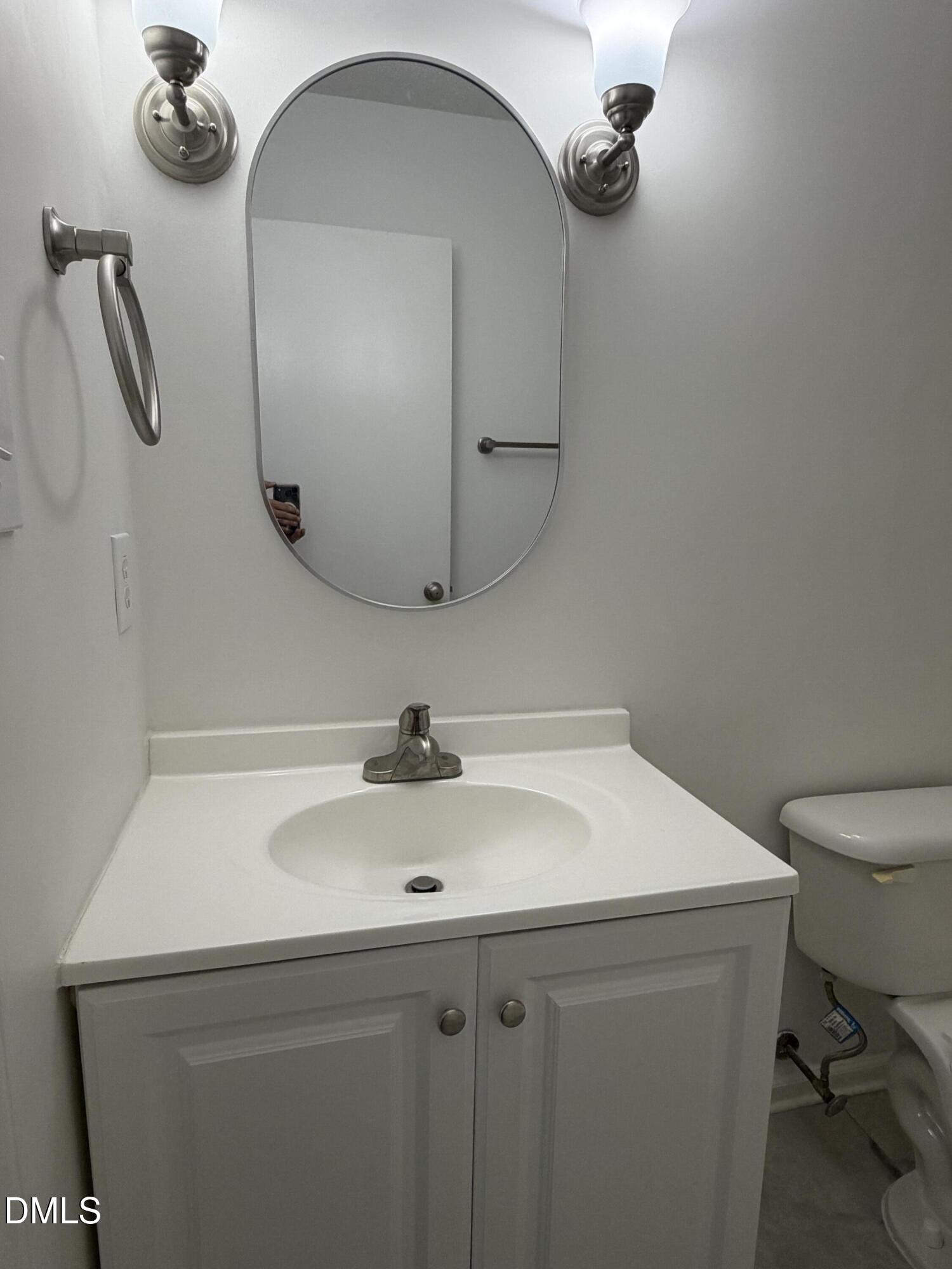 617 Safran Court Property Photo 18