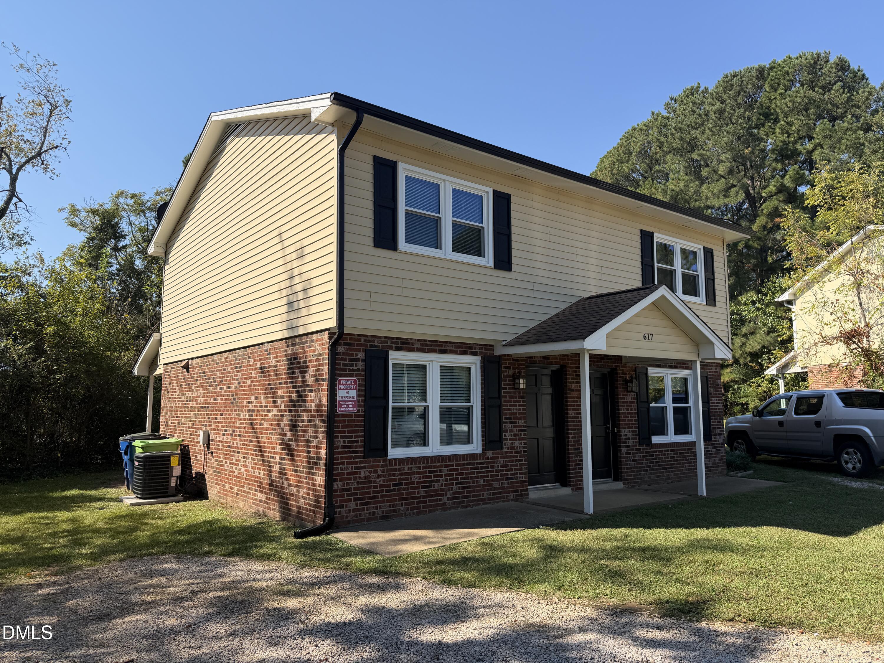 617 Safran Court Property Photo 25