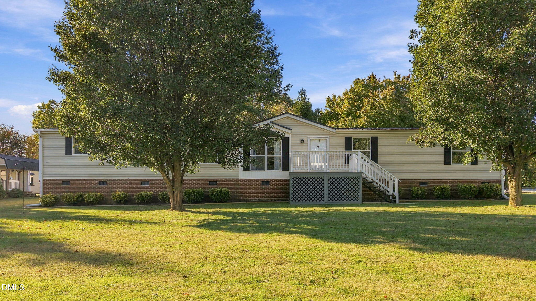 2774 Lucy Garrett Road Property Photo 2
