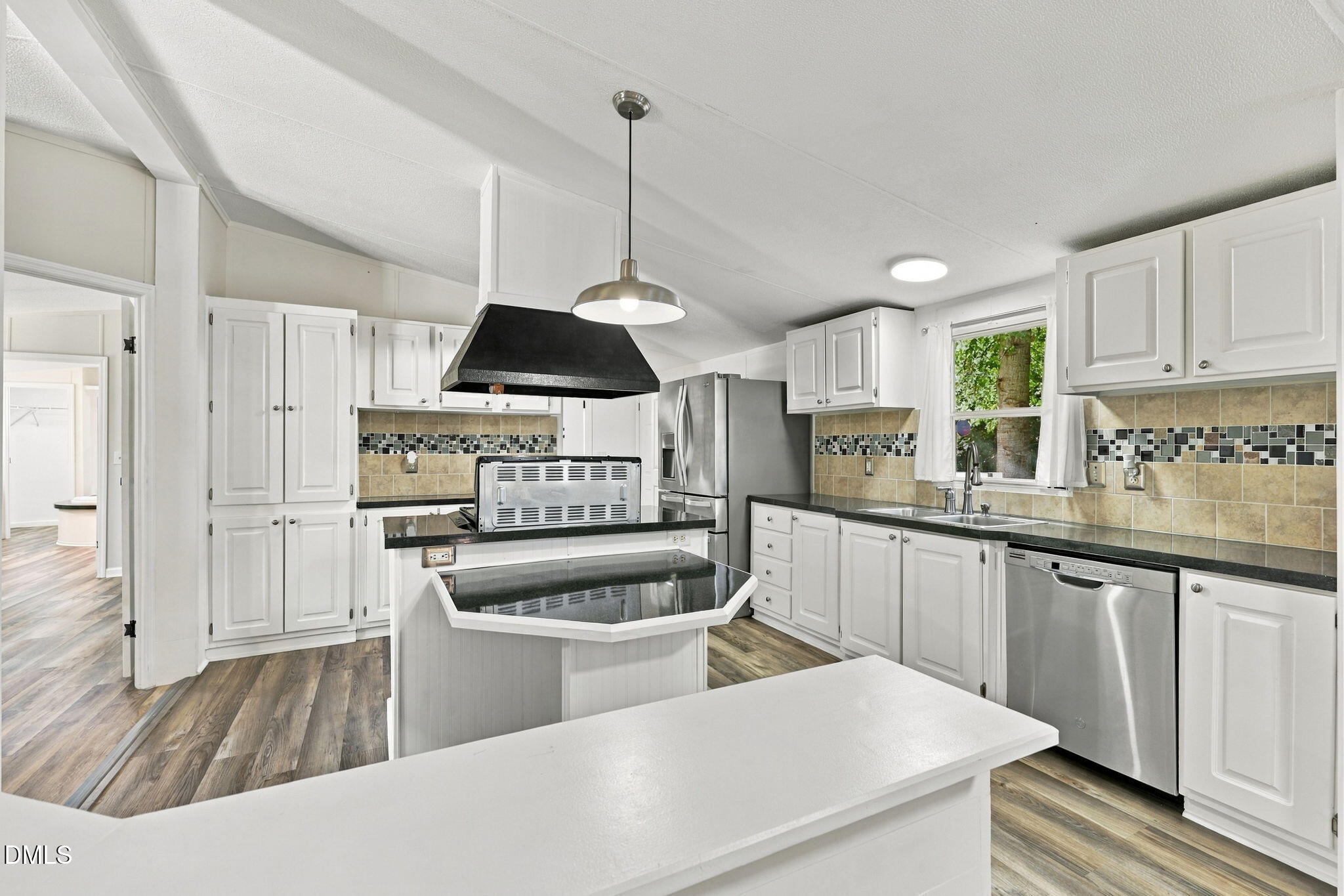 2774 Lucy Garrett Road Property Photo 10