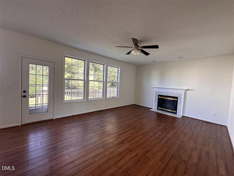 101 Hewitt Court Property Photo 7