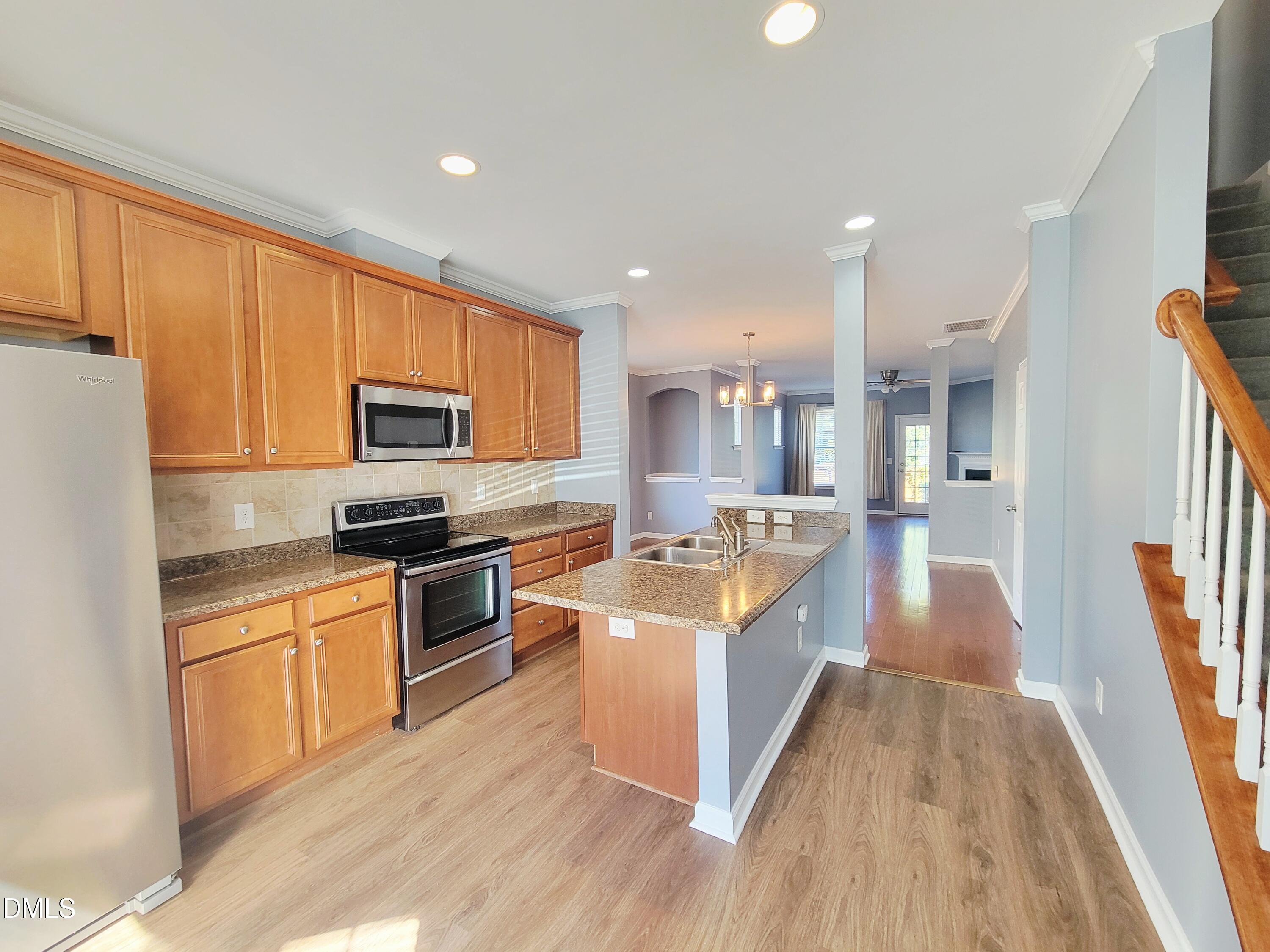 2952 Casona Way Property Photo 14