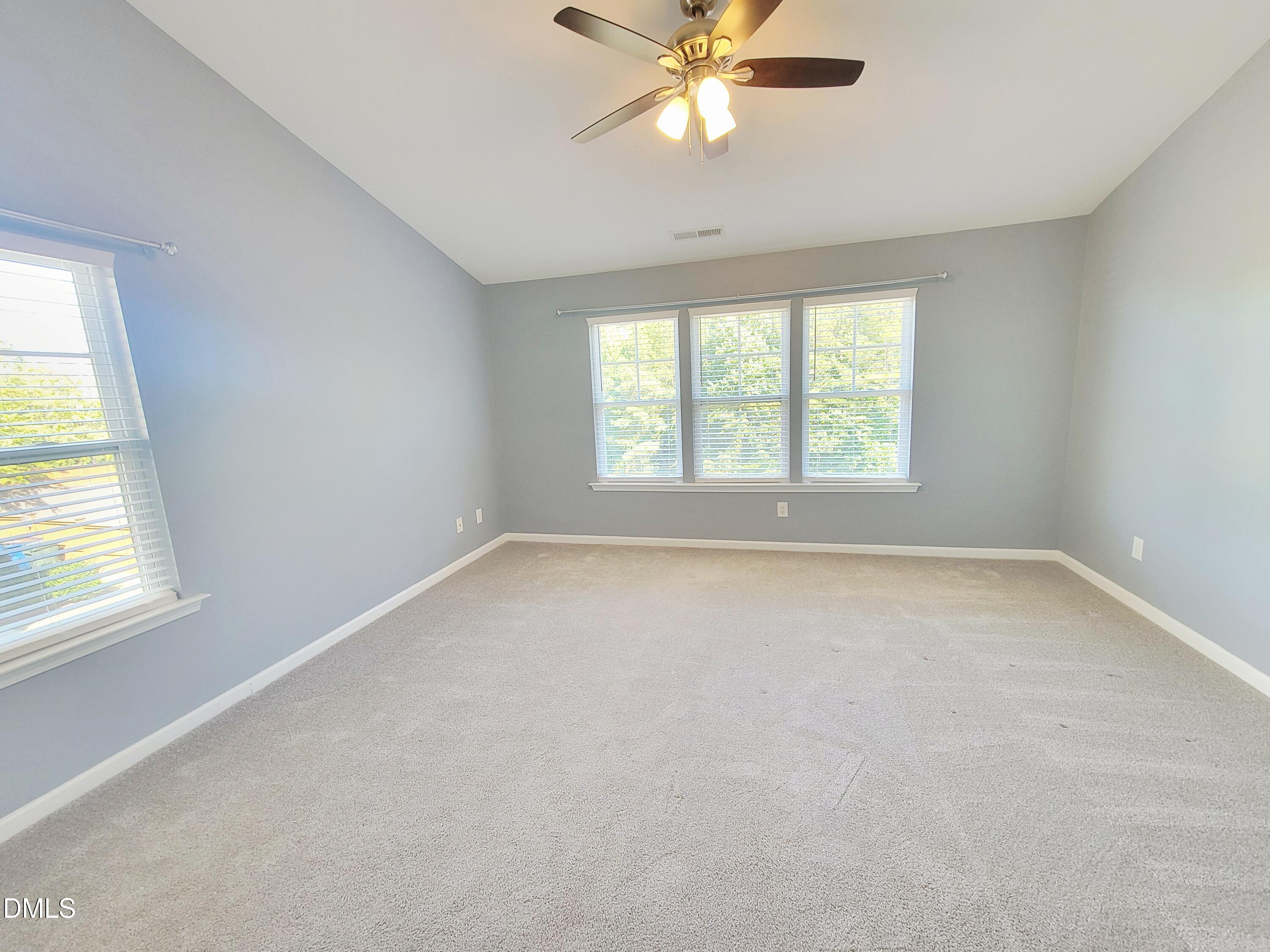 2952 Casona Way Property Photo 23