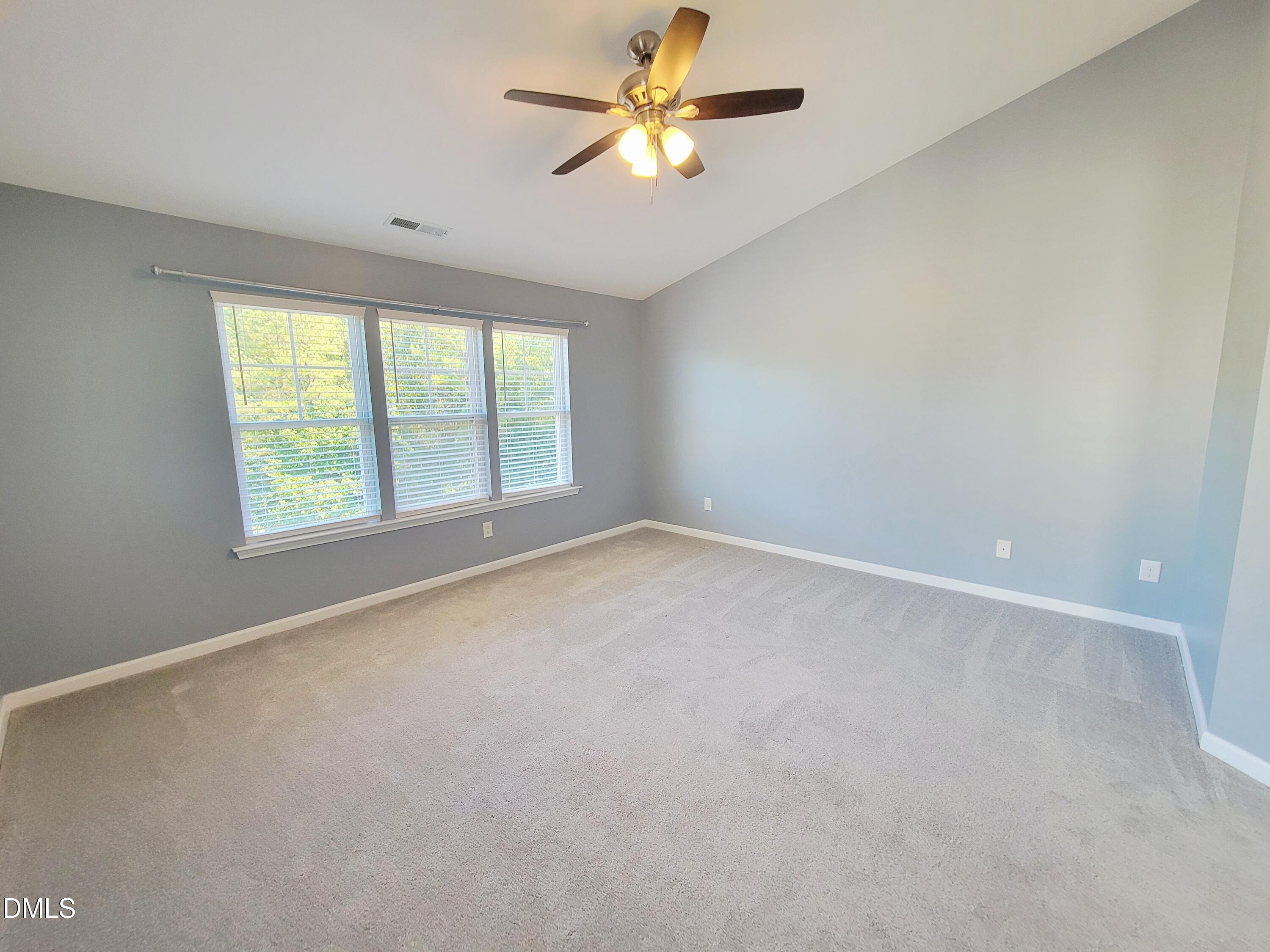 2952 Casona Way Property Photo 24