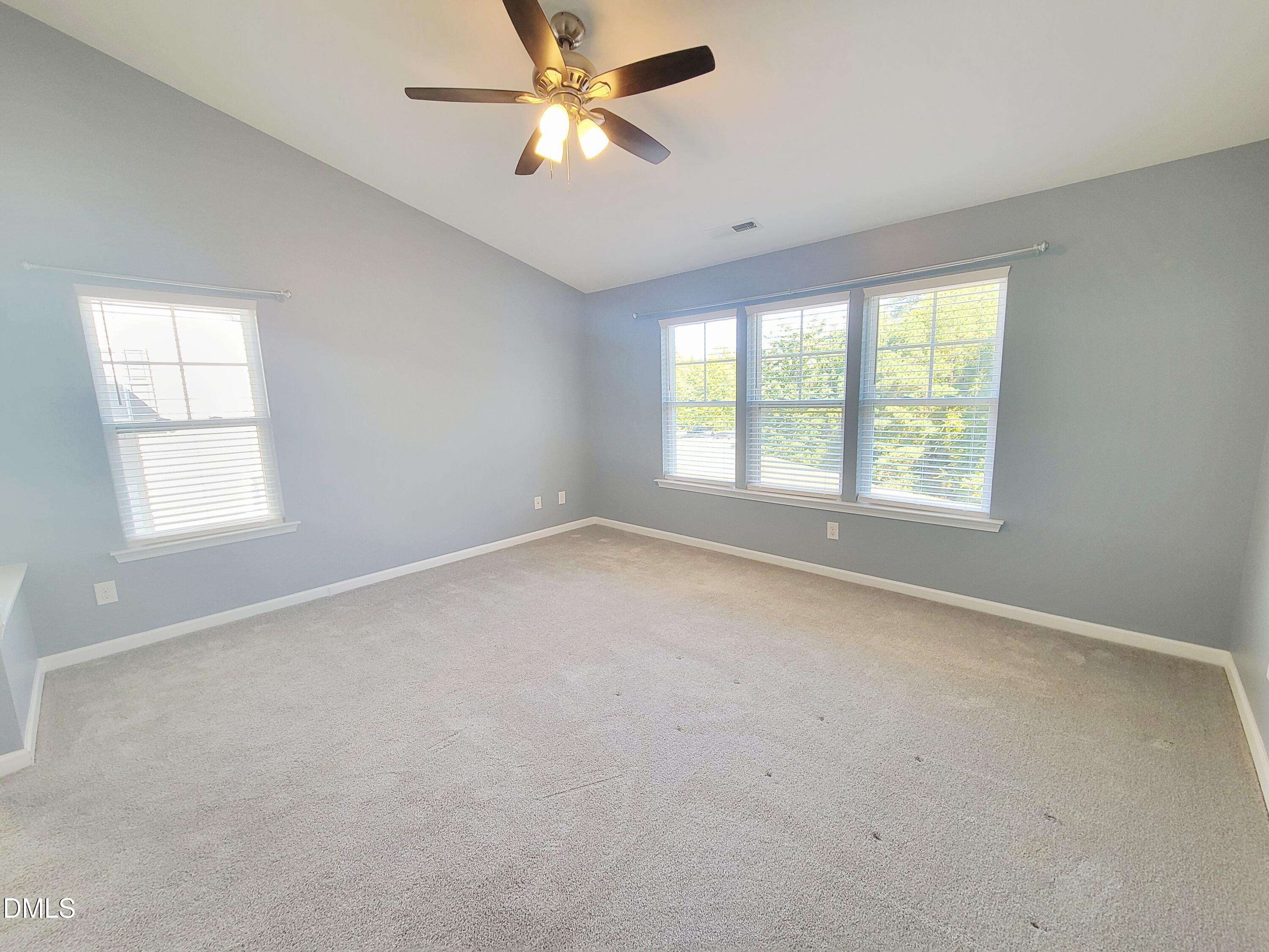 2952 Casona Way Property Photo 27