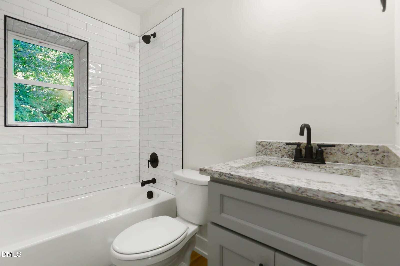 908 E Jones Street Property Photo 15