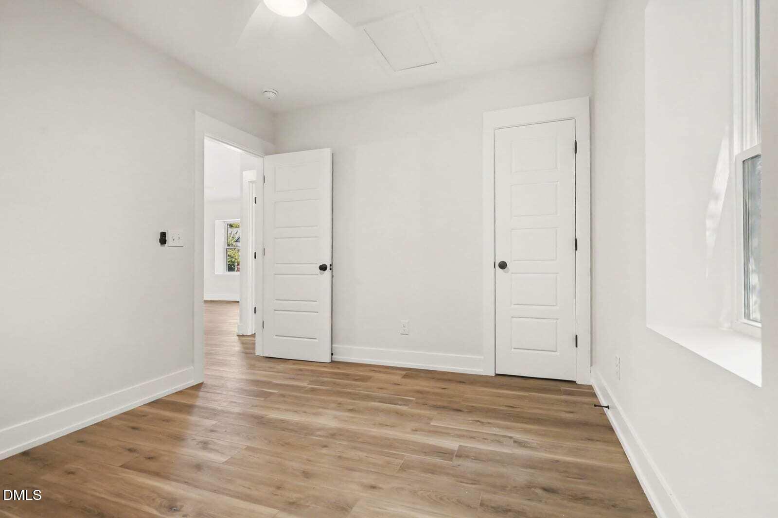 908 E Jones Street Property Photo 17