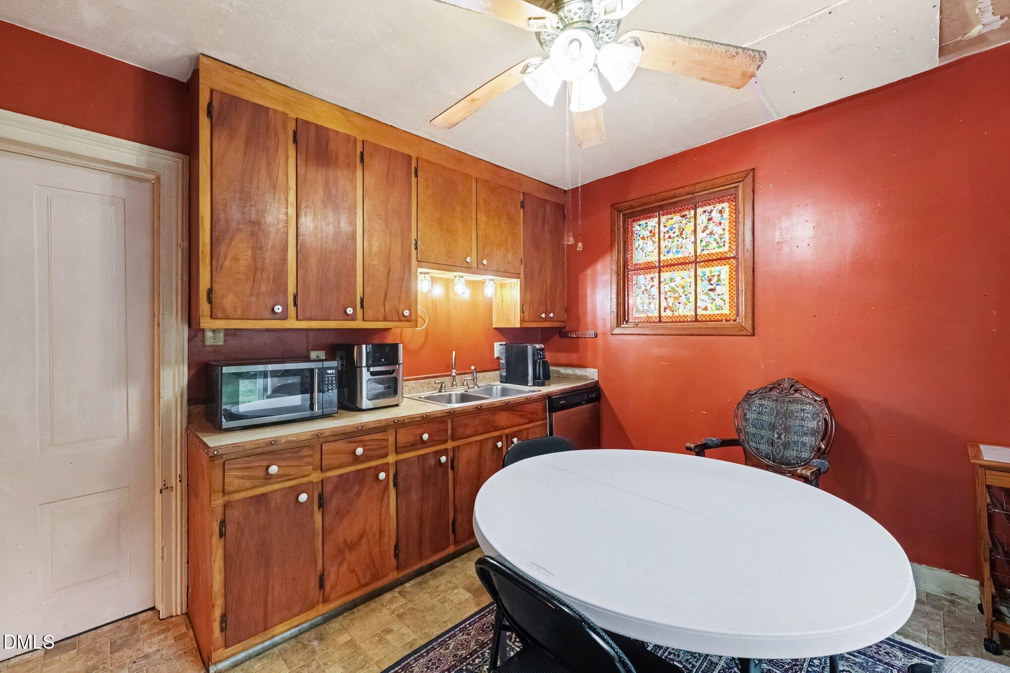315 Park Avenue Property Photo 13