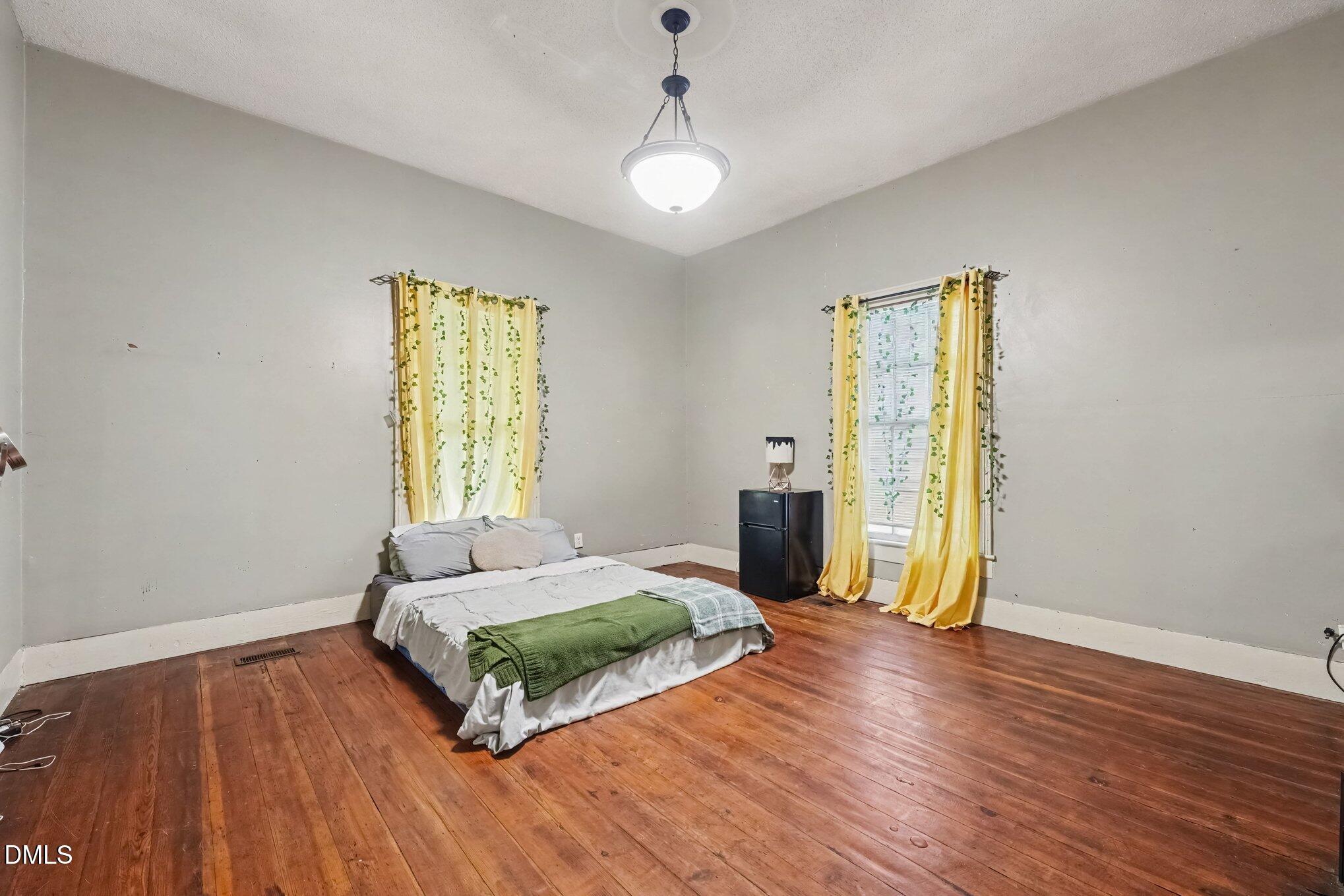315 Park Avenue Property Photo 18