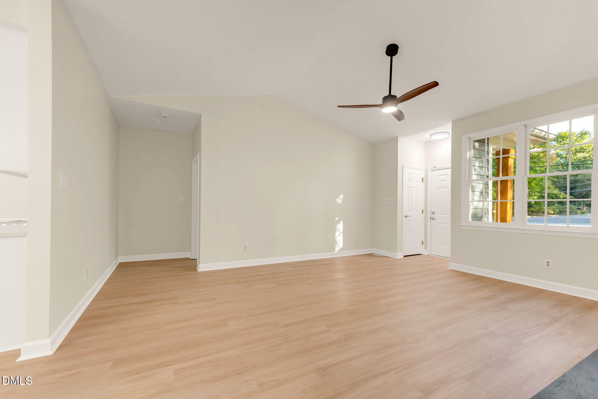 2712 Bexley Avenue Property Photo 8