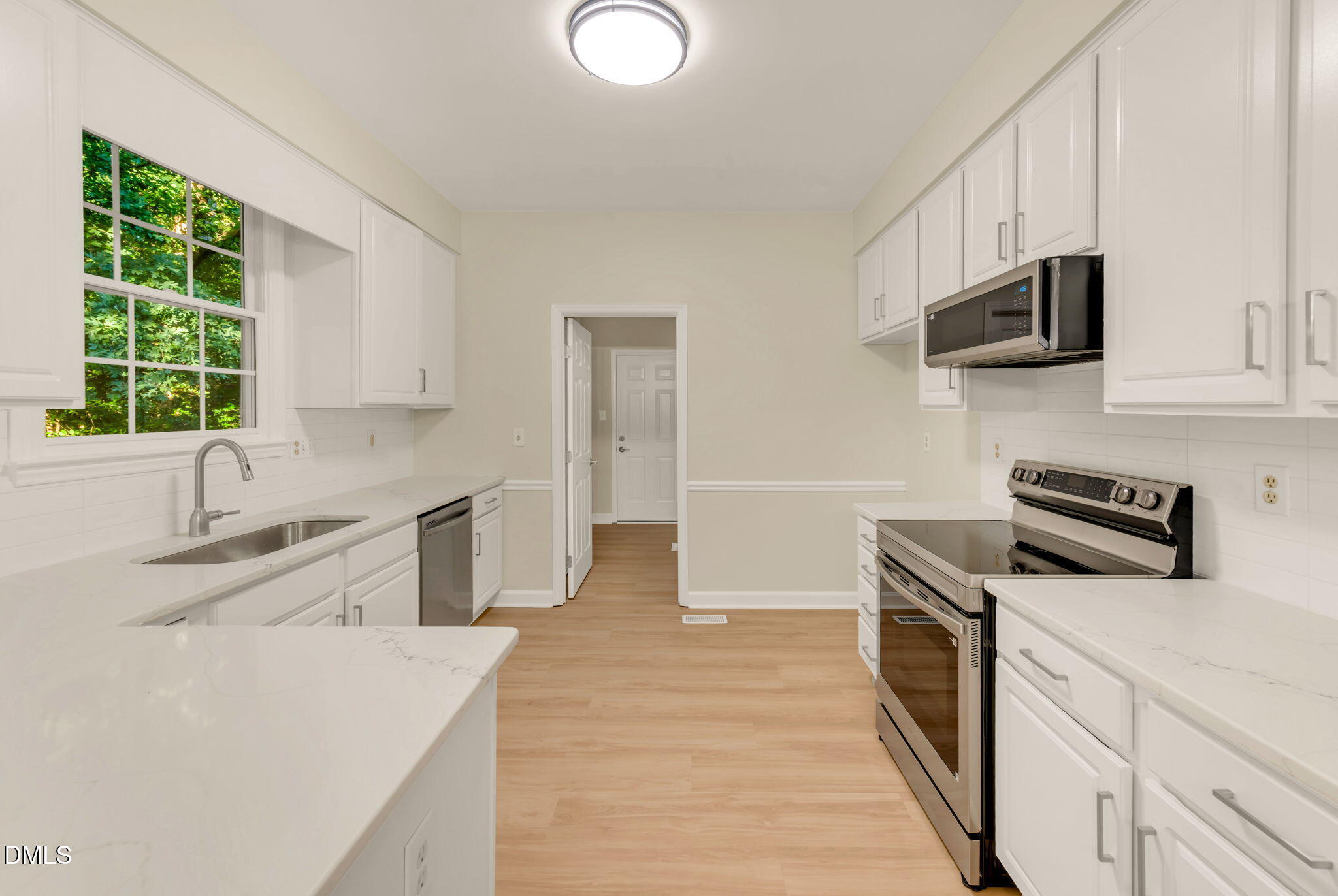 2712 Bexley Avenue Property Photo 12