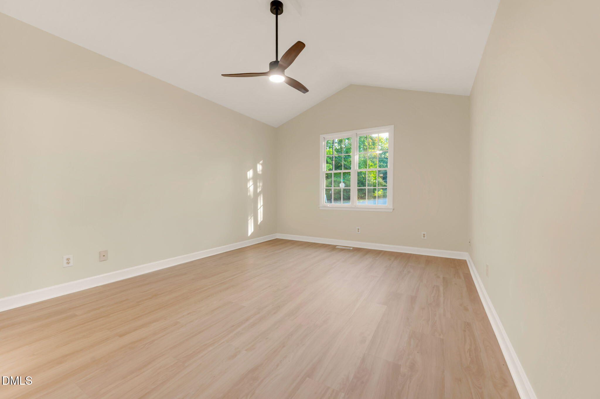 2712 Bexley Avenue Property Photo 18