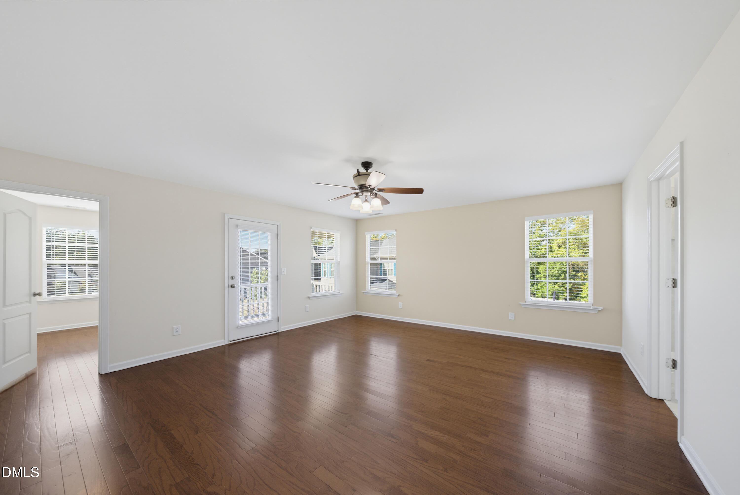 100 Dogwood Blossoms Drive Property Photo 7