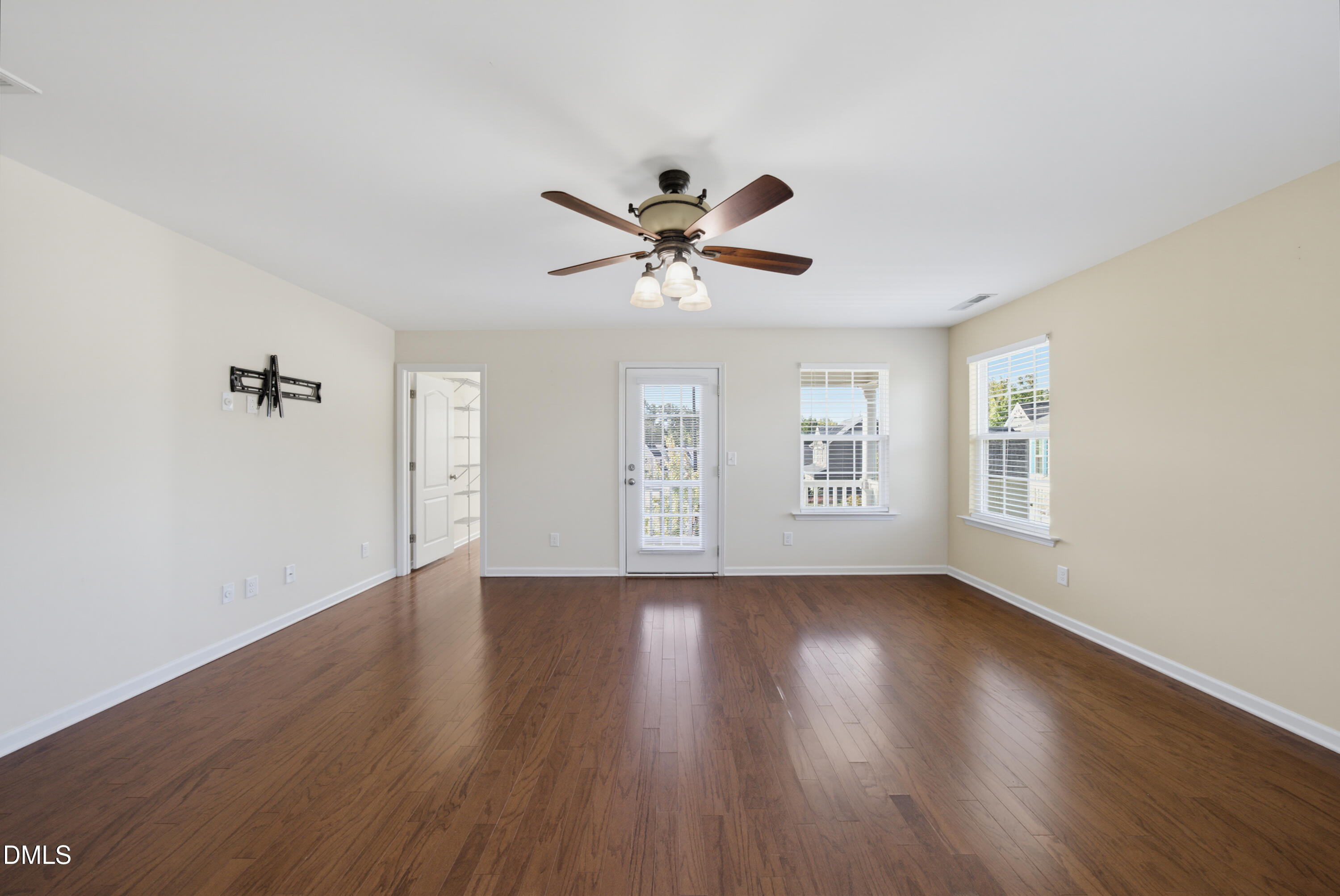 100 Dogwood Blossoms Drive Property Photo 28