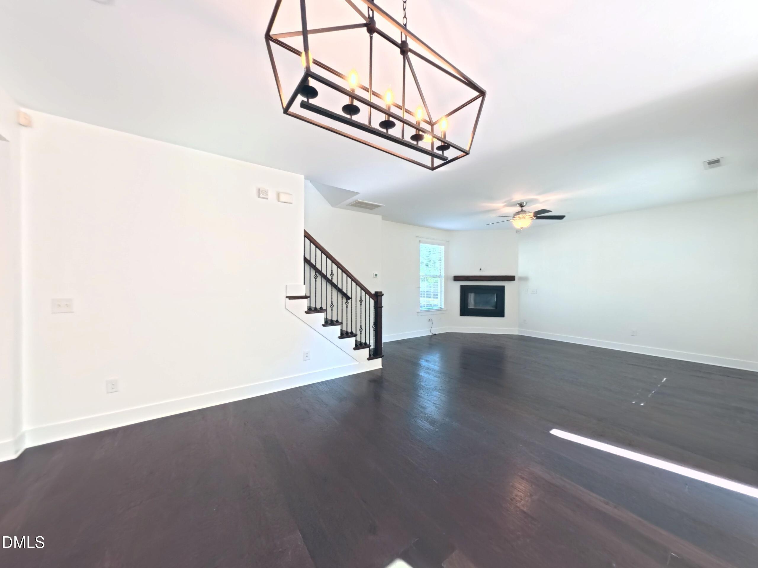 9101 Murrillo Walk Property Photo 4