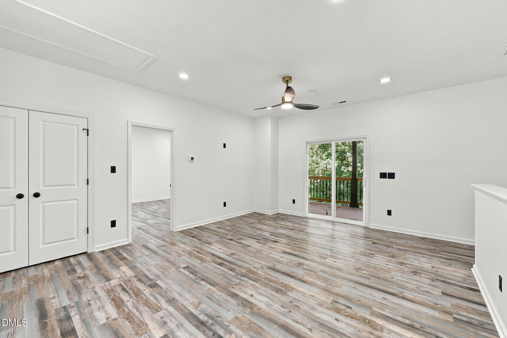 242 Oakdale Avenue Property Photo 14