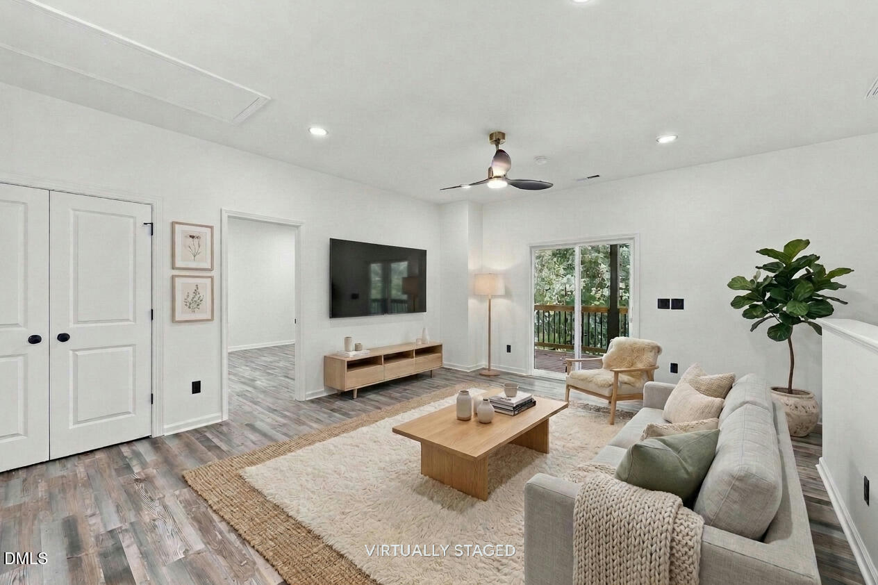 242 Oakdale Avenue Property Photo 16
