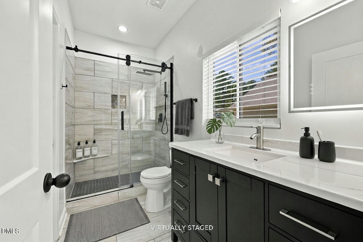 242 Oakdale Avenue Property Photo 22