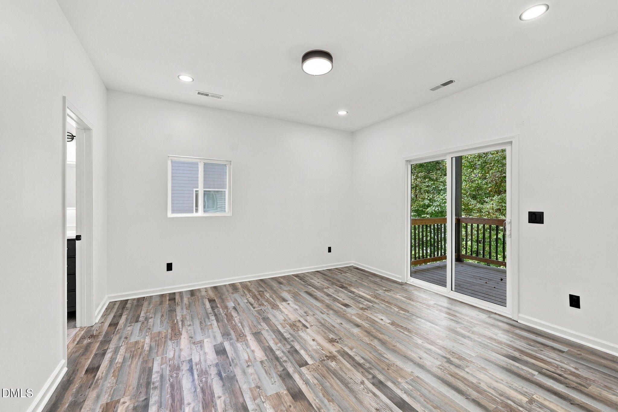 242 Oakdale Avenue Property Photo 23