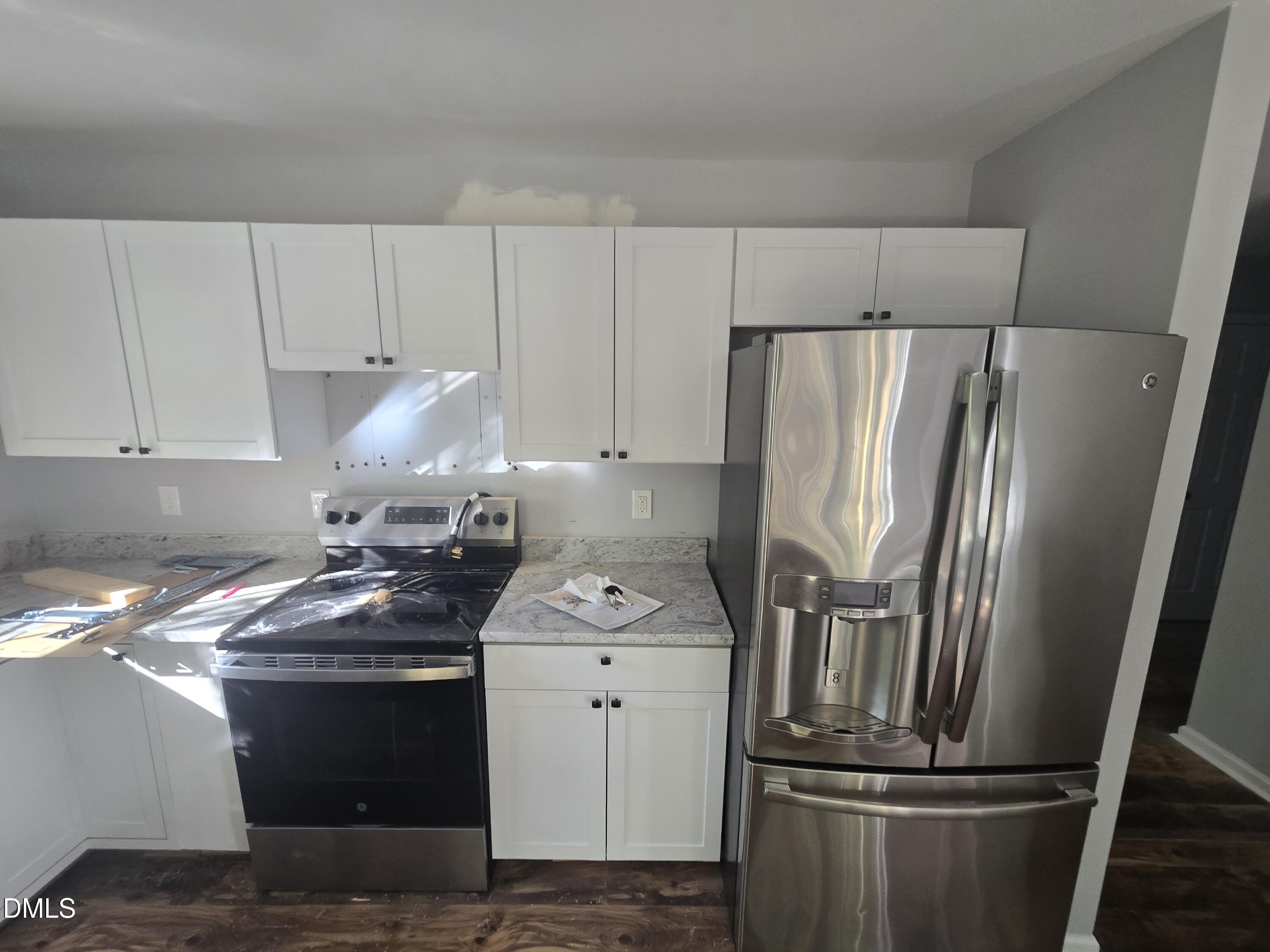 627 Kenneth Road Property Photo 8