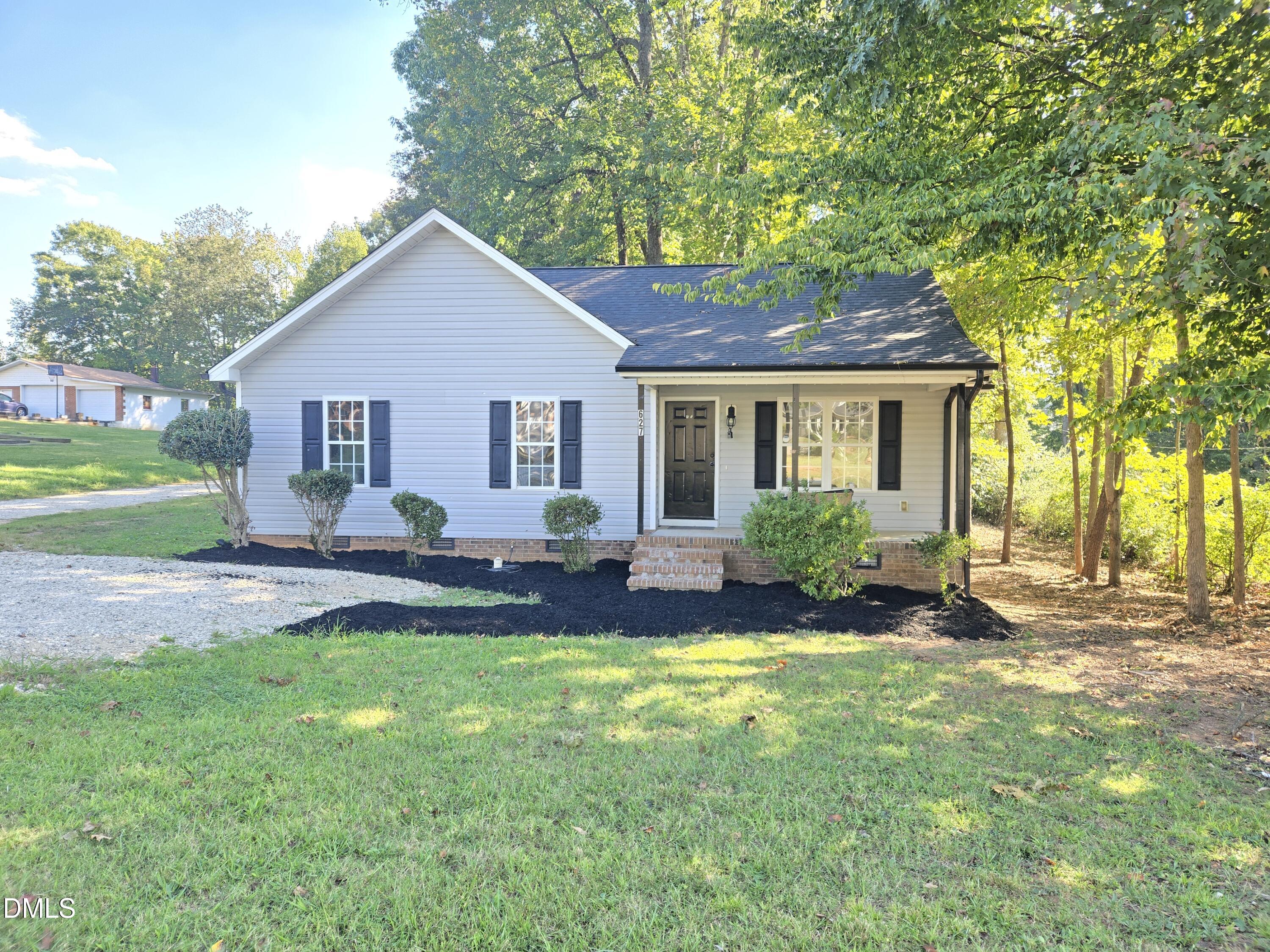 627 Kenneth Road Property Photo 19