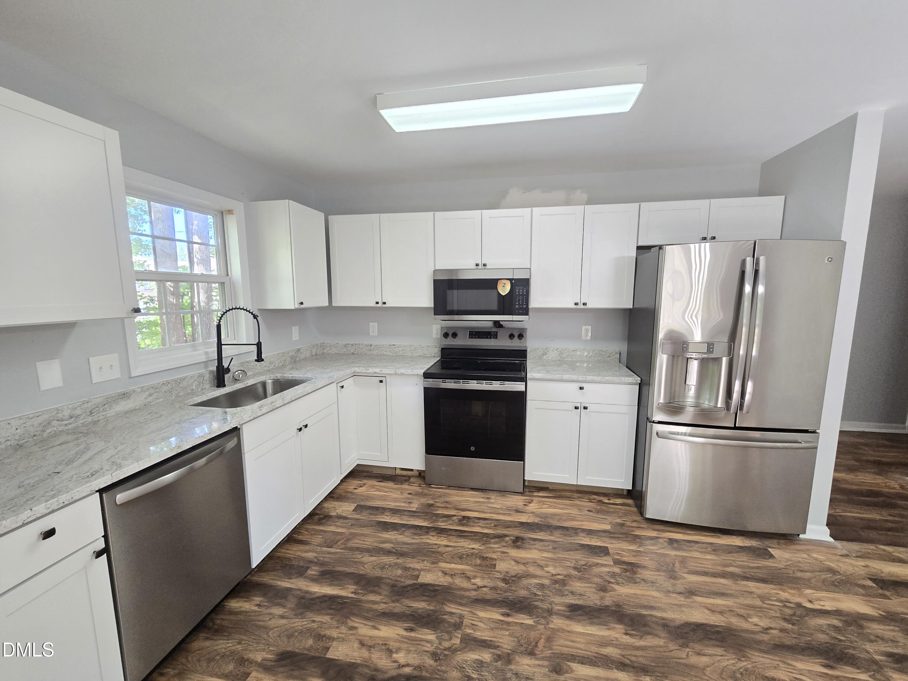 627 Kenneth Road Property Photo 22