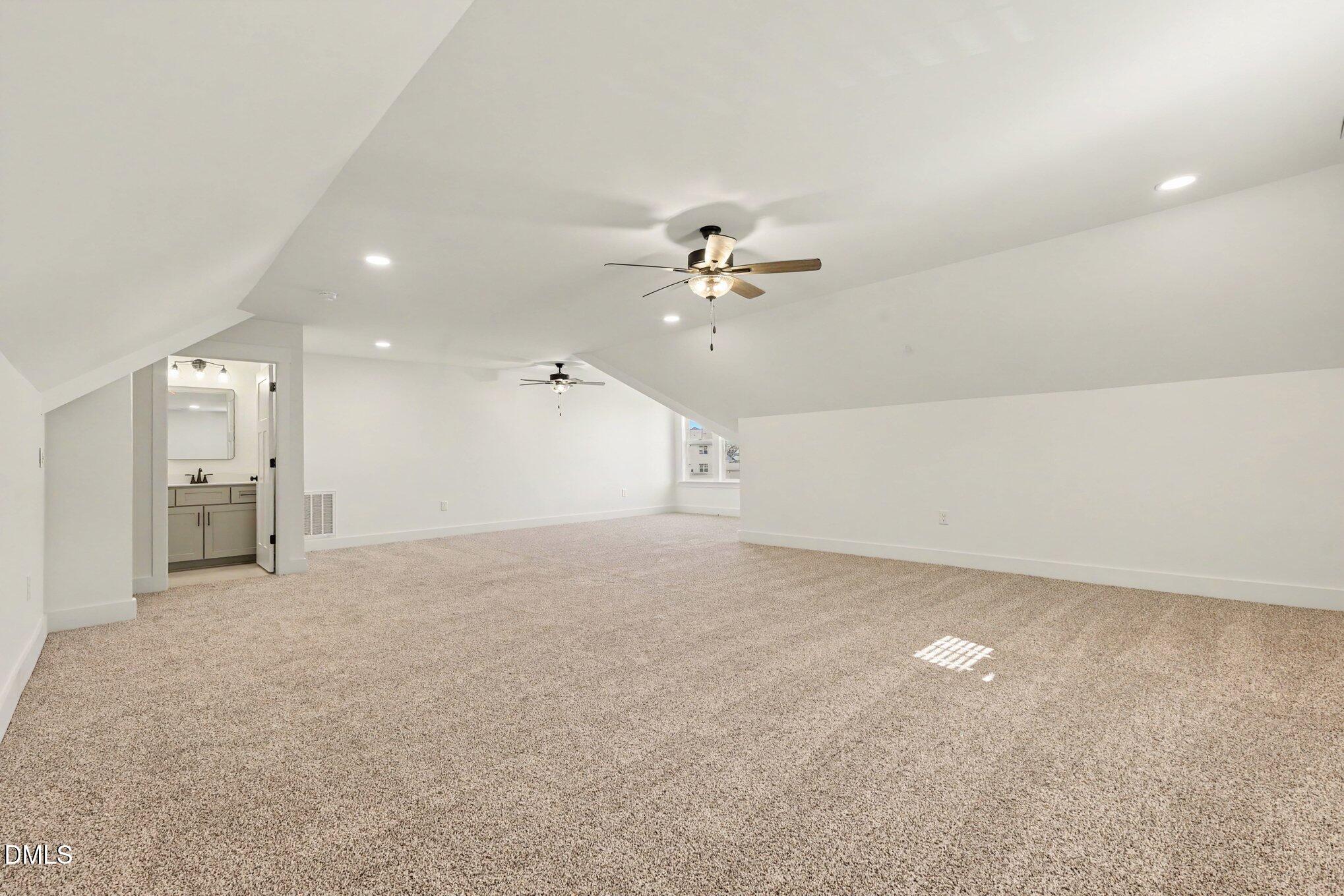 76 Beanie Court Property Photo 28