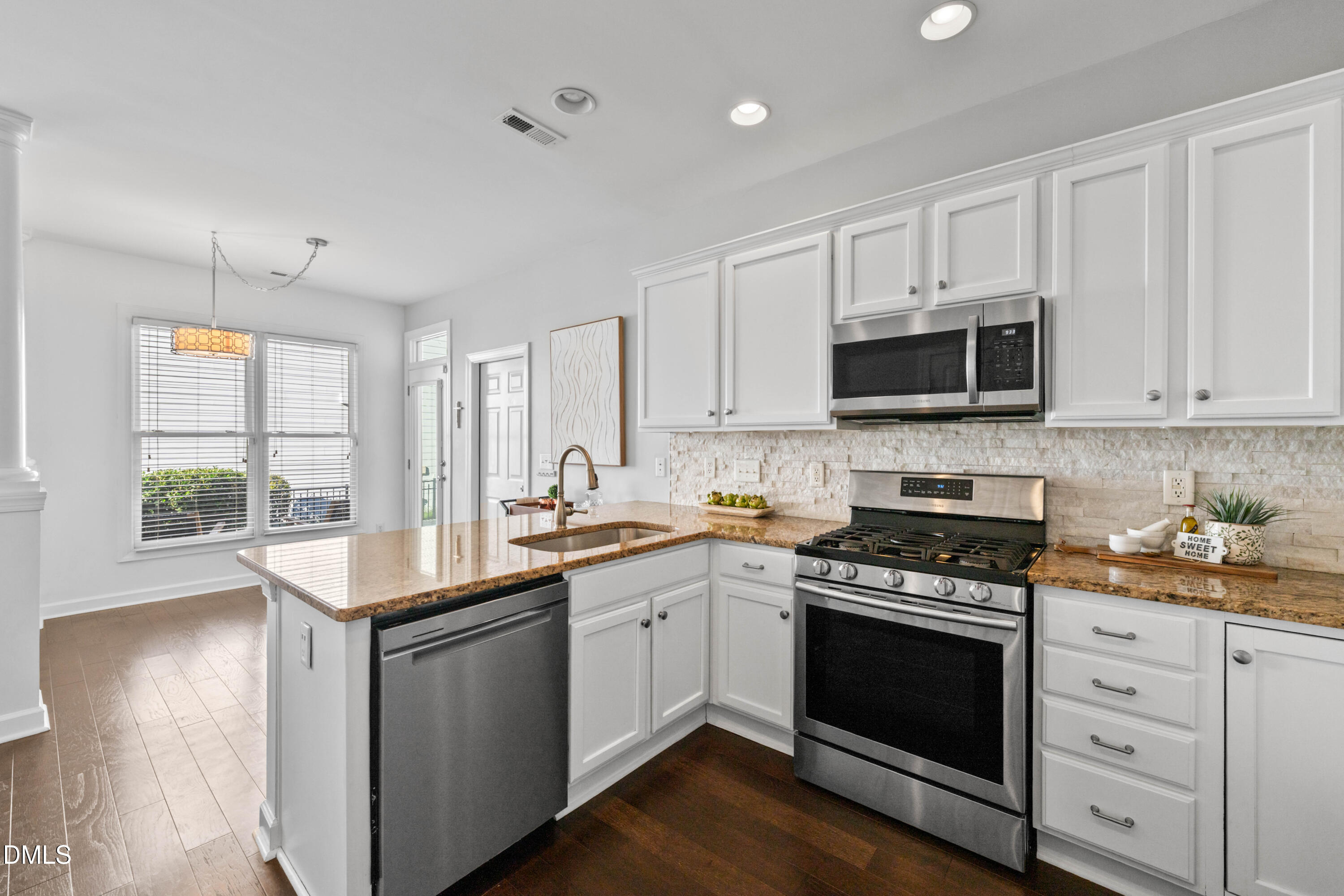 1700 Legendary Lane Property Photo 9