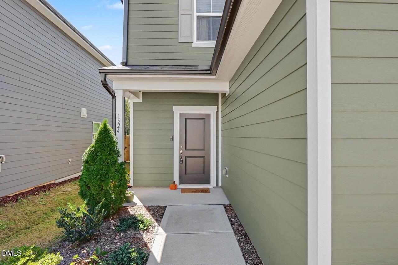 1524 Rhodes Pond Street Property Photo 3