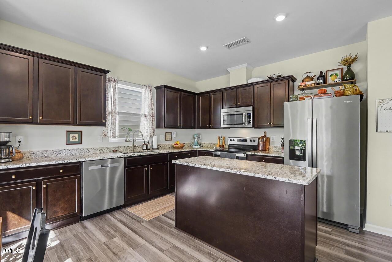 1524 Rhodes Pond Street Property Photo 8