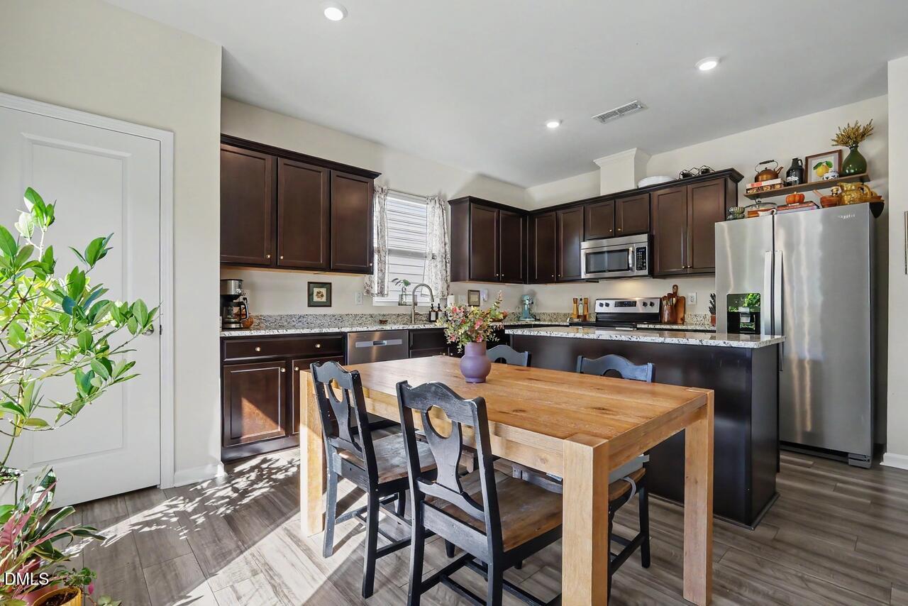 1524 Rhodes Pond Street Property Photo 12