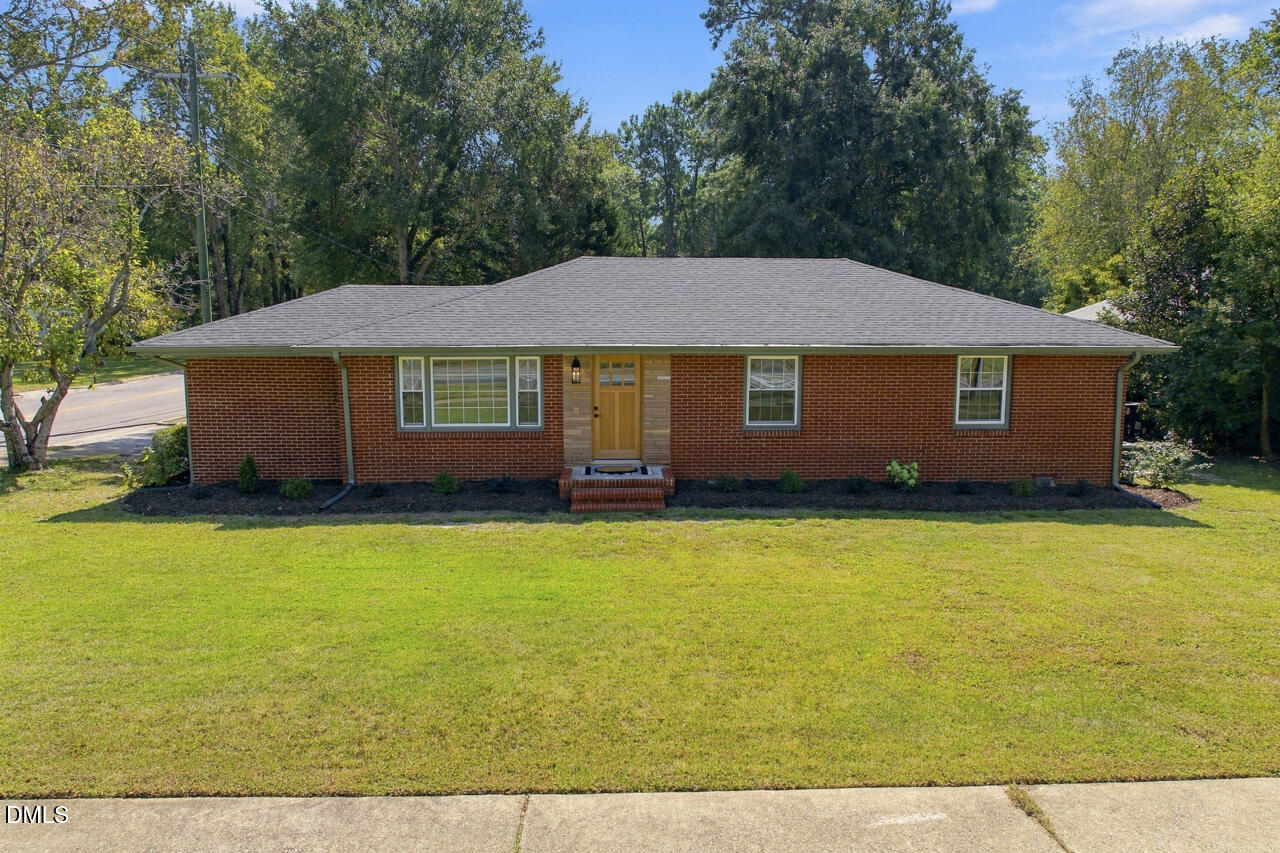301 W Gannon Avenue Property Photo 1