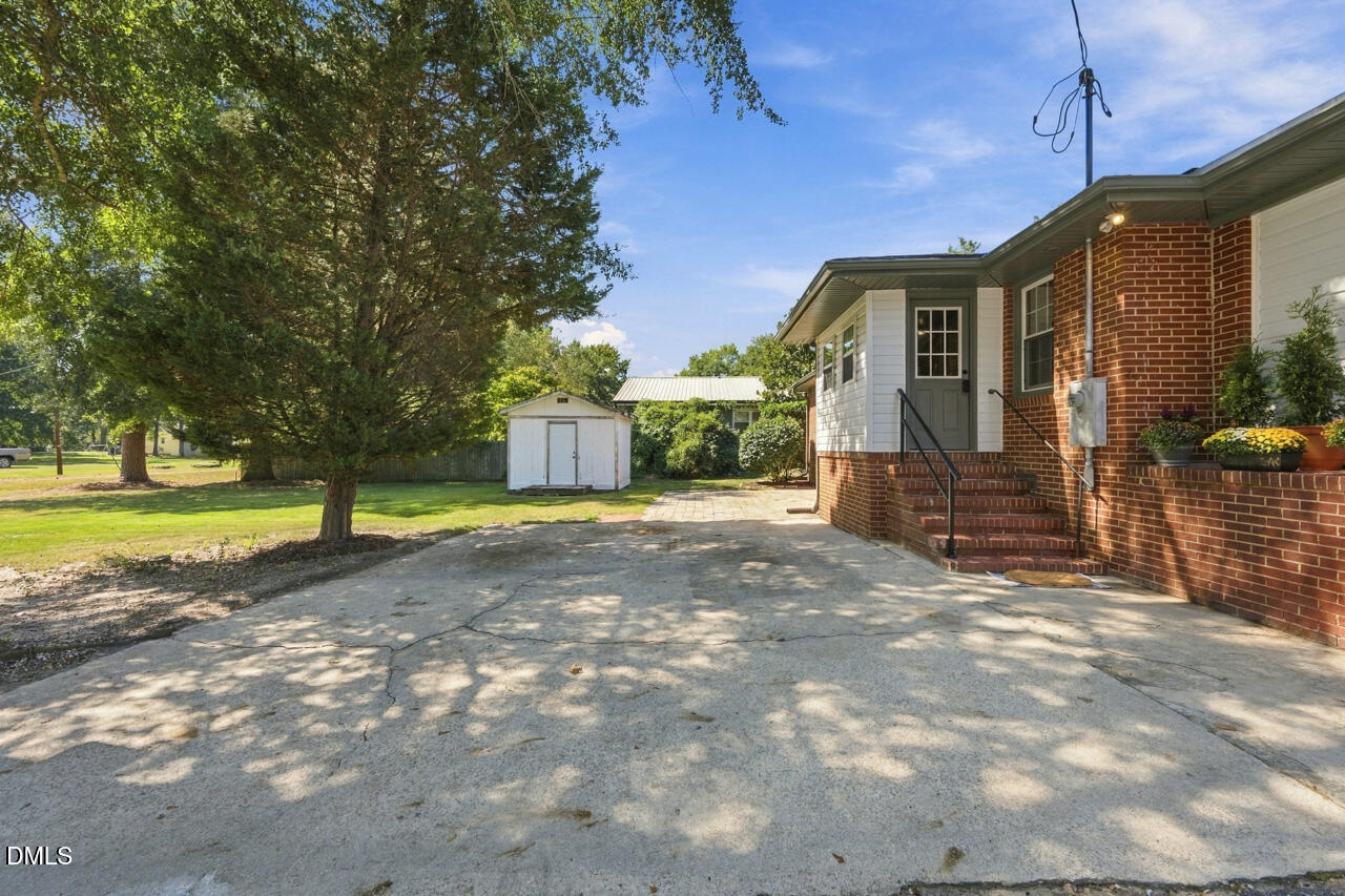 301 W Gannon Avenue Property Photo 28