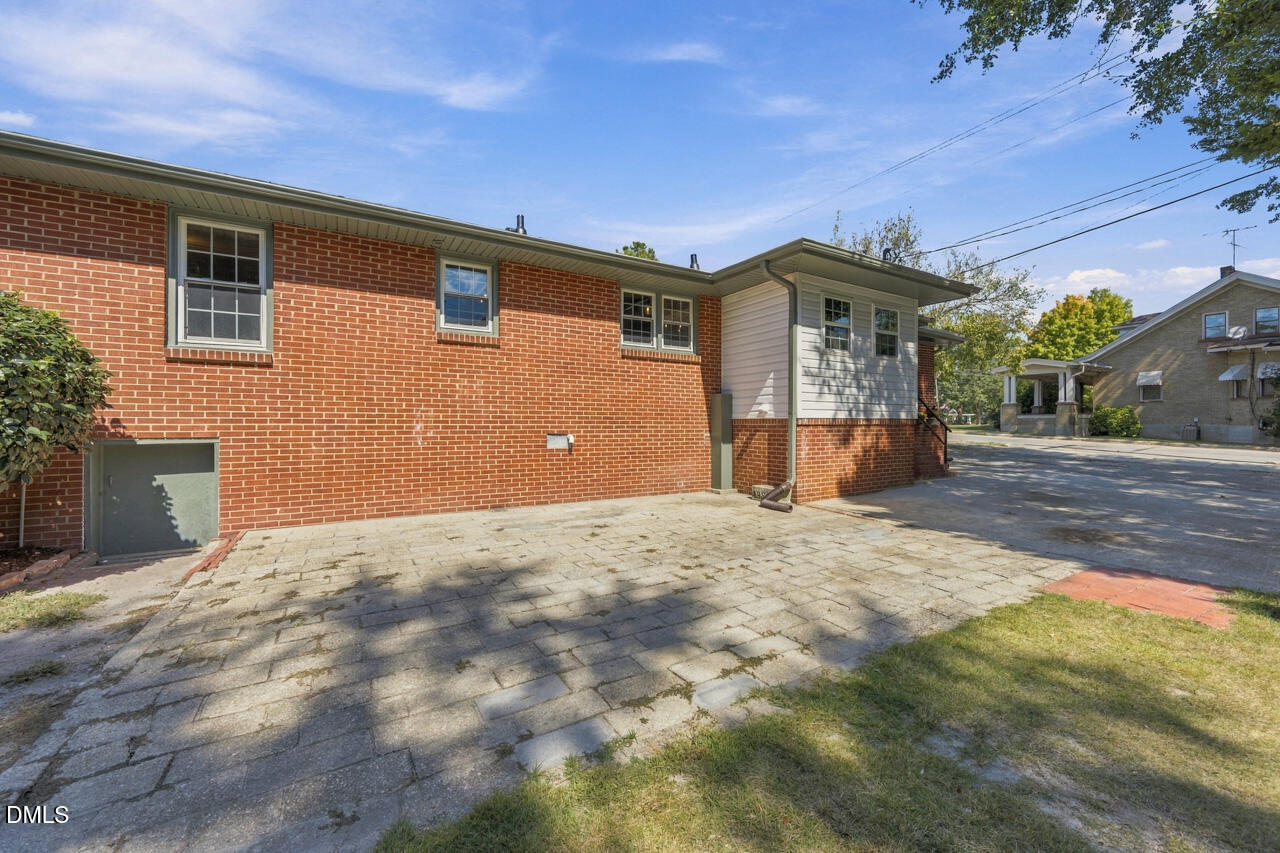 301 W Gannon Avenue Property Photo 31